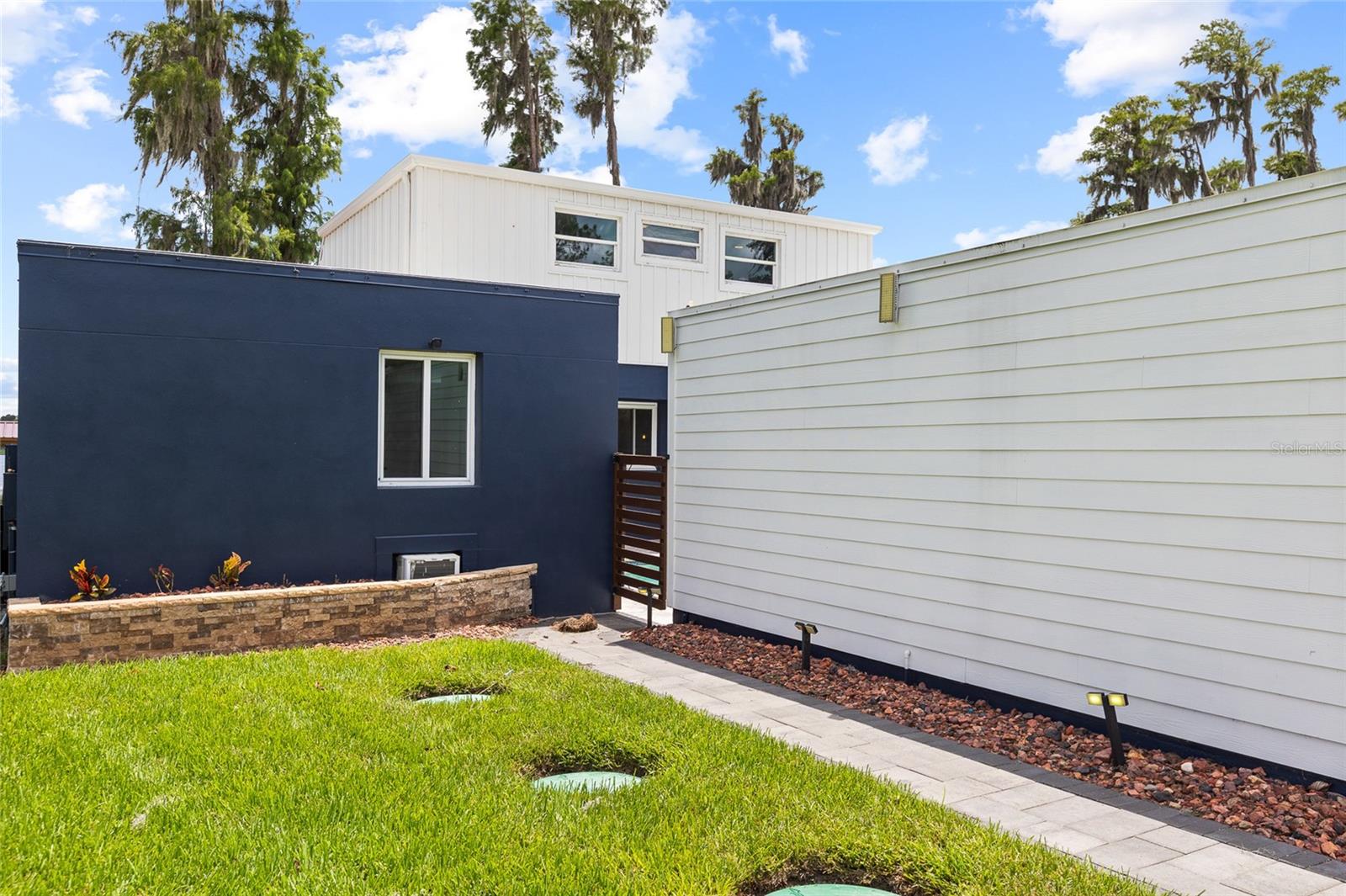 18200 CYPRESS COVE LANE