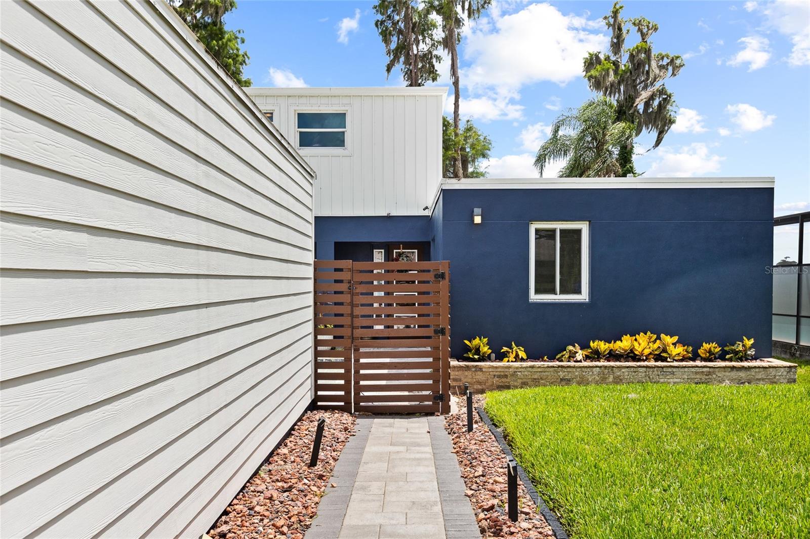 18200 CYPRESS COVE LANE