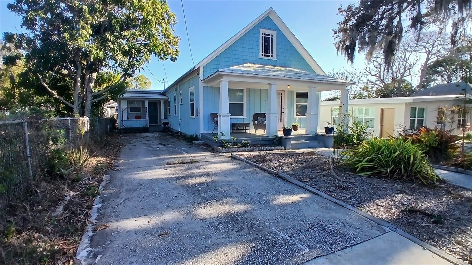 542 DIVISION STREET