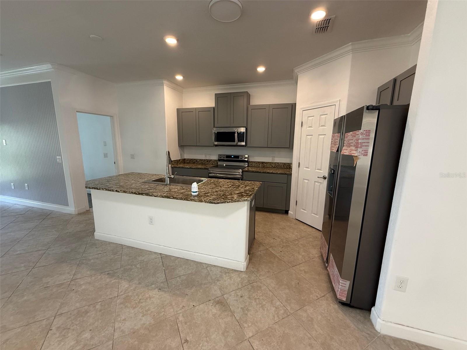 LA COLLINA PH 1A - Residential