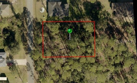 This OVERSIZED (100x150 ft) vacant lot is conveniently located in the DeLand subdivision of Daytona Park Estates, which is nestled about halfway between Daytona Beach and Orlando. The typical lot in this subdivision is 75 ft front footage, so just imagine the extra privacy you will gain by having the extra 25 ft front footage. Lots this size are not easy to come by in this area, so act now! Just a 10 -minute drive from the quaint streets of Downtown DeLand, and 5 minutes from major shopping plazas this vacant lot screams location, location! Don't miss the opportunity to build the home of your dreams on 5th Ave. where functionality meets friendly neighborhoods.