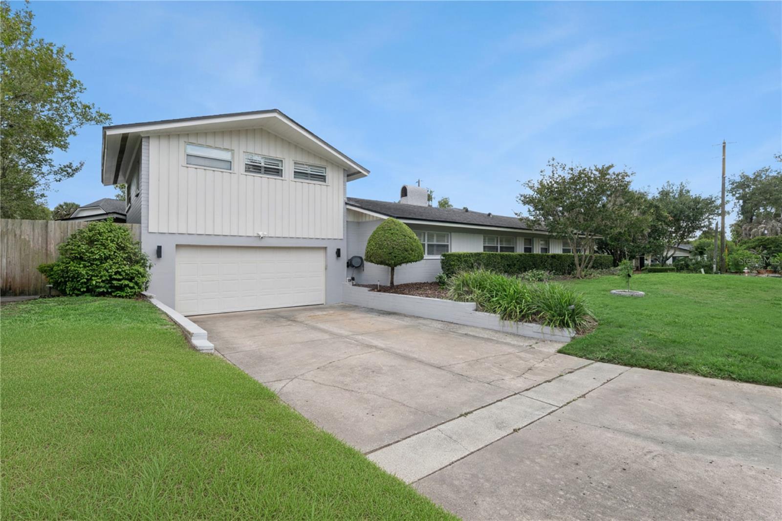 DELROY PARK - Residential