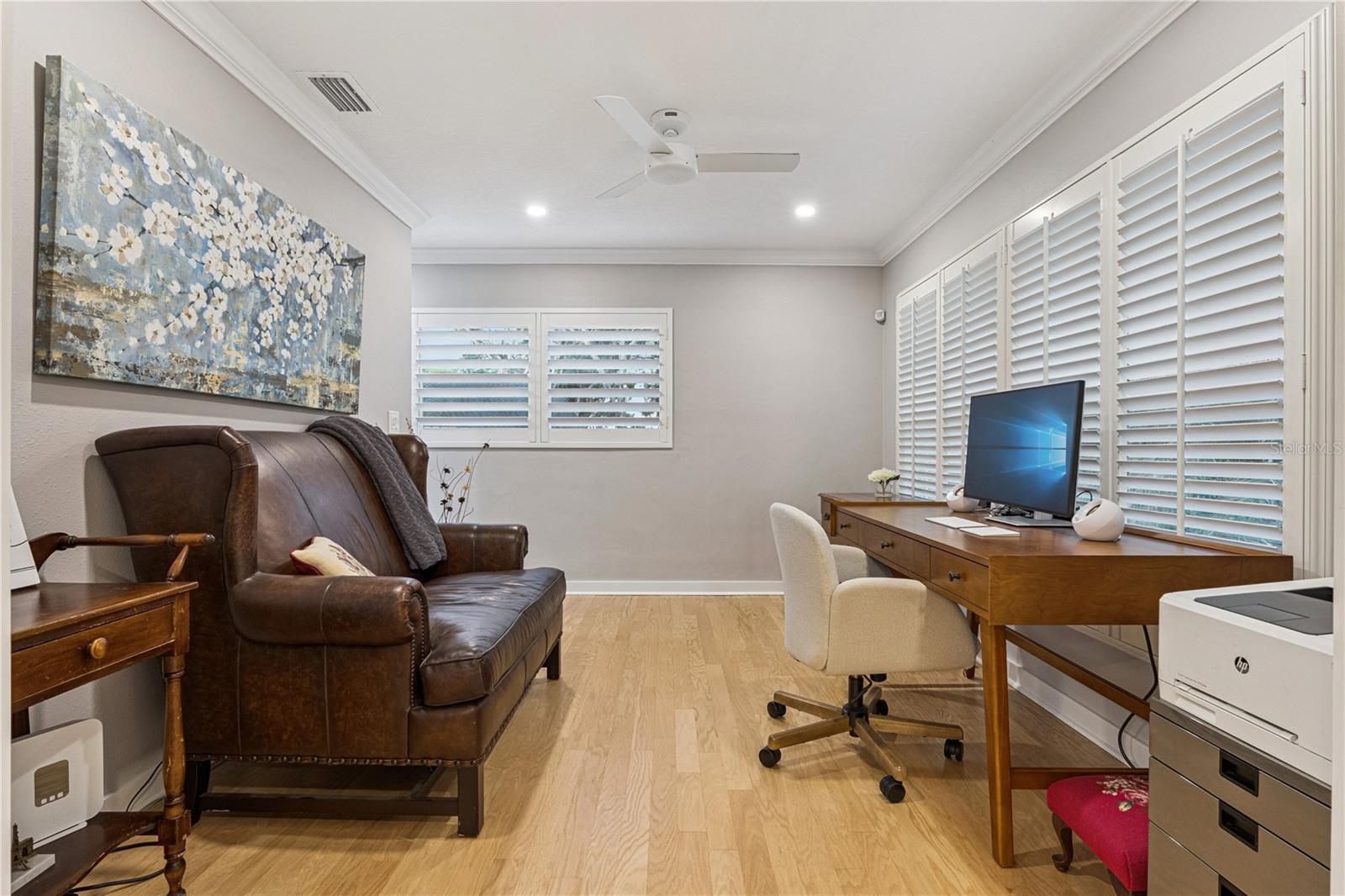 DELROY PARK - Residential