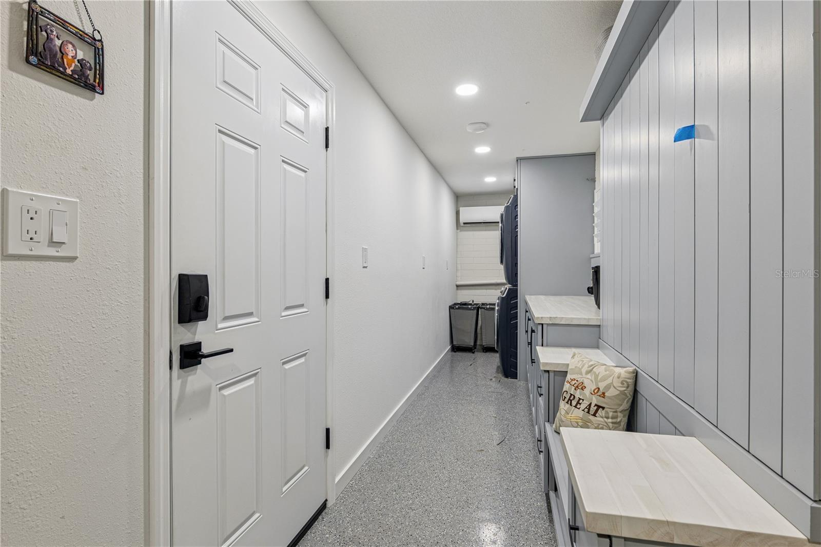 DELROY PARK - Residential