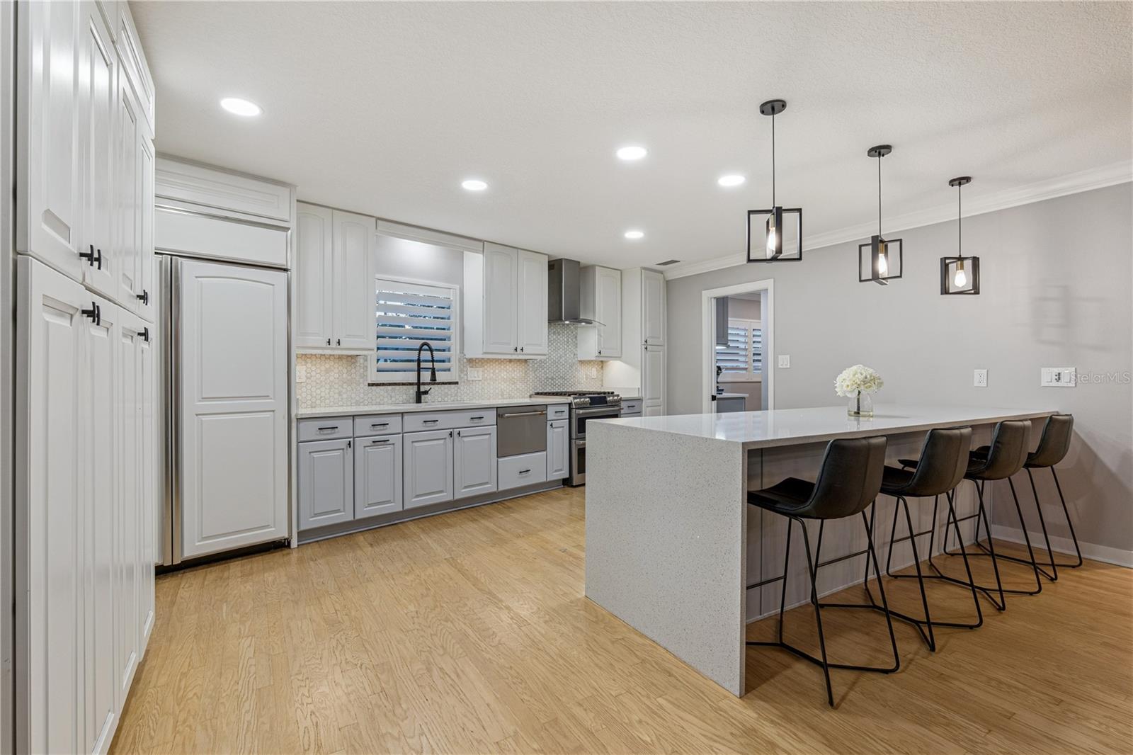 DELROY PARK - Residential