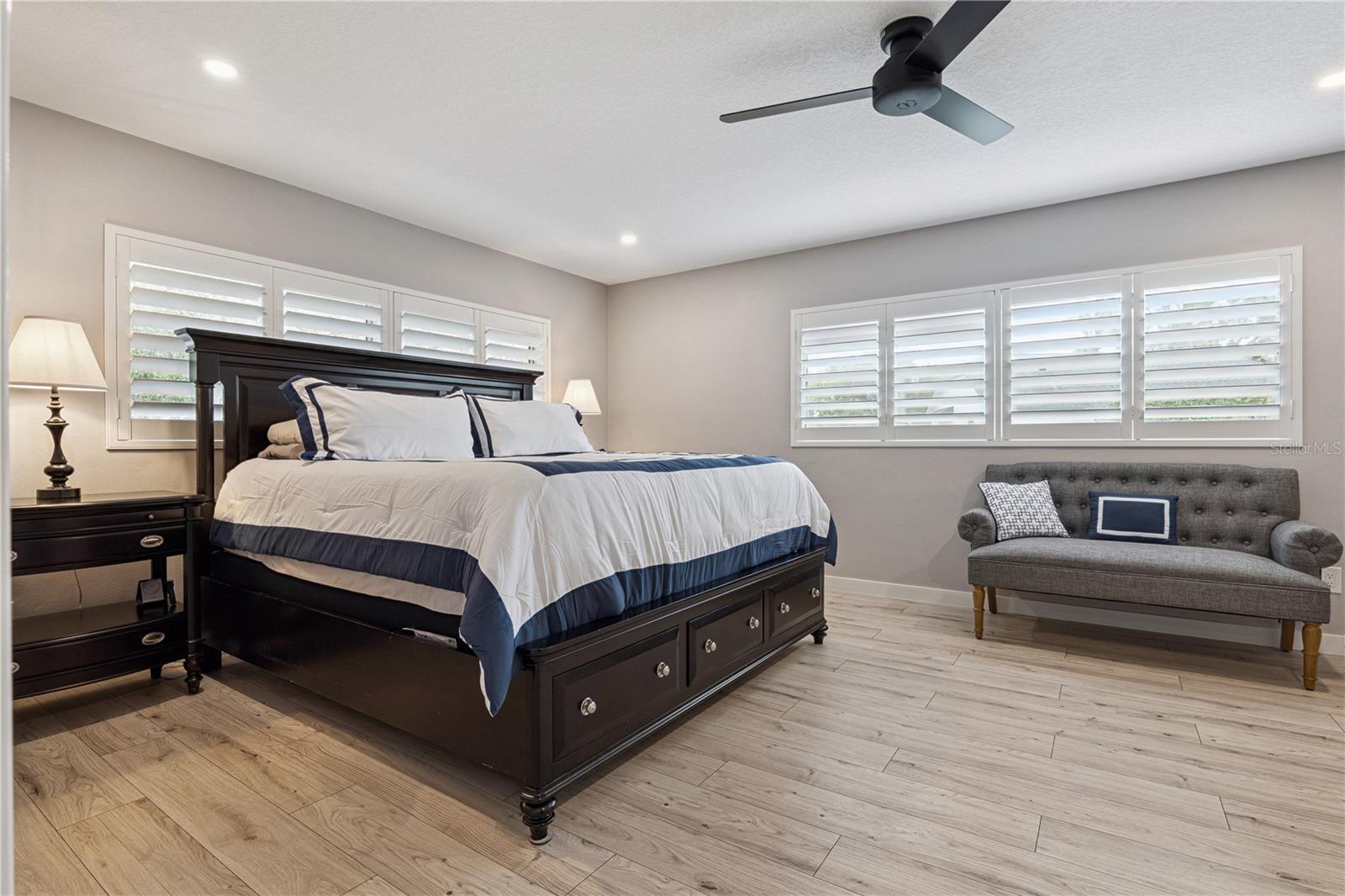 DELROY PARK - Residential