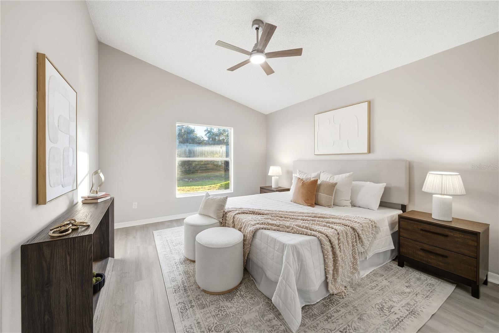 DAVENPORT LAKES PH O1 - Residential