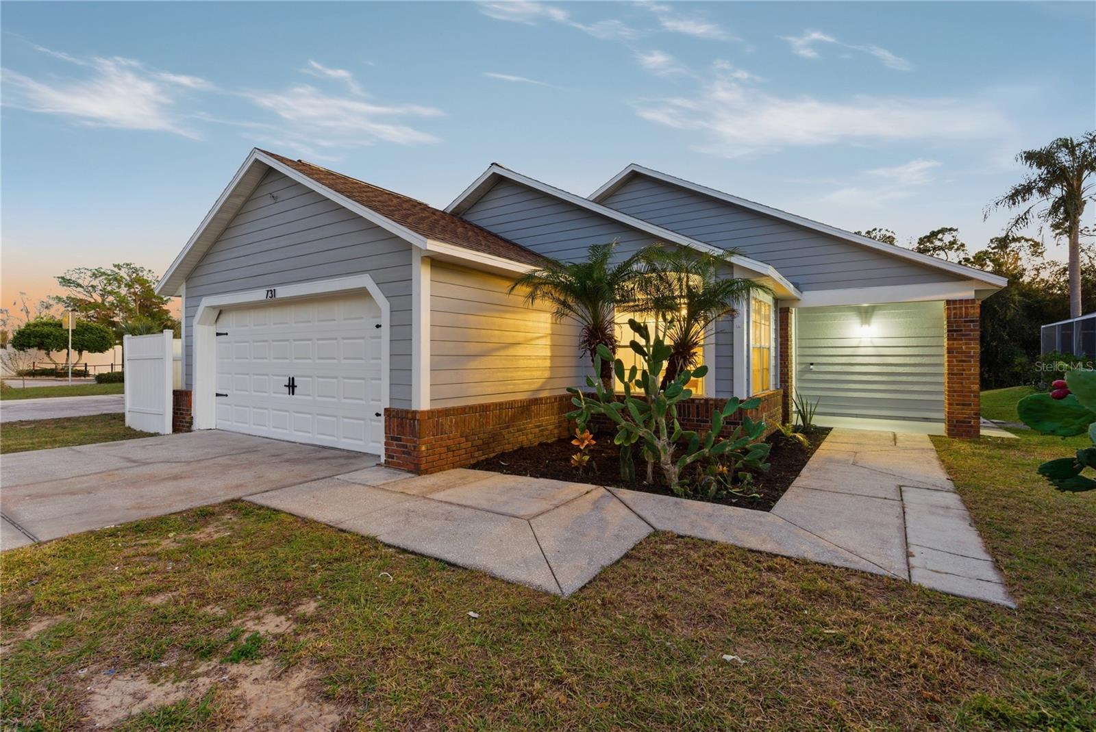 DAVENPORT LAKES PH O1 - Residential