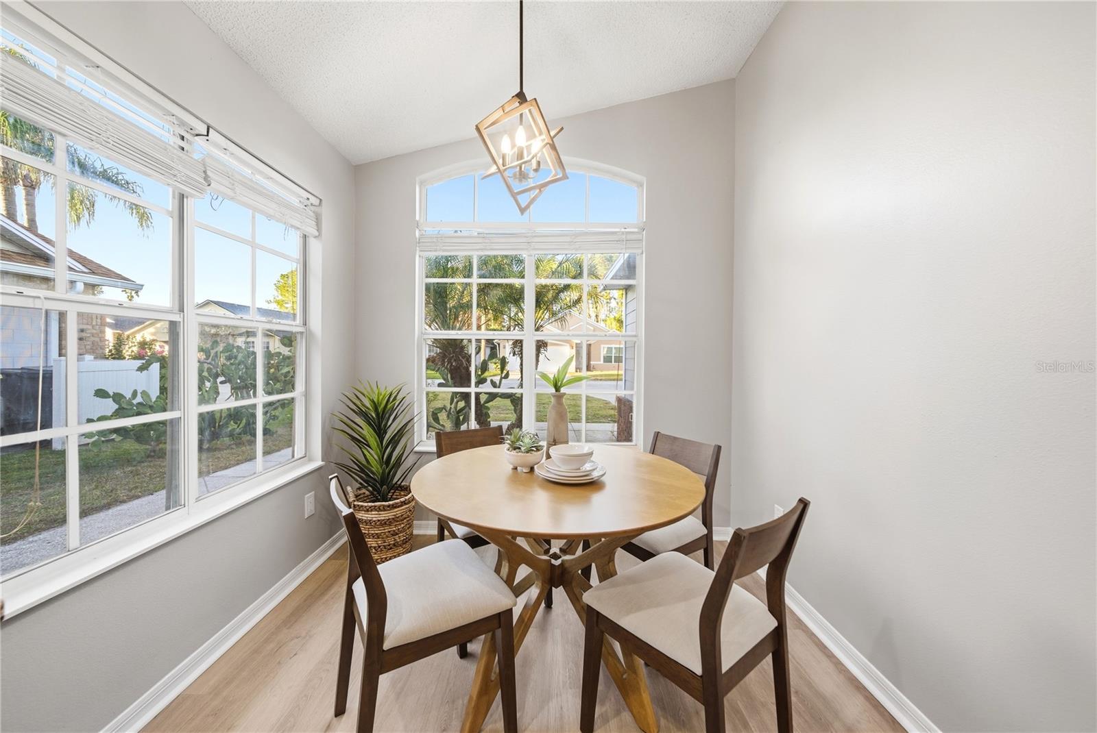 DAVENPORT LAKES PH O1 - Residential