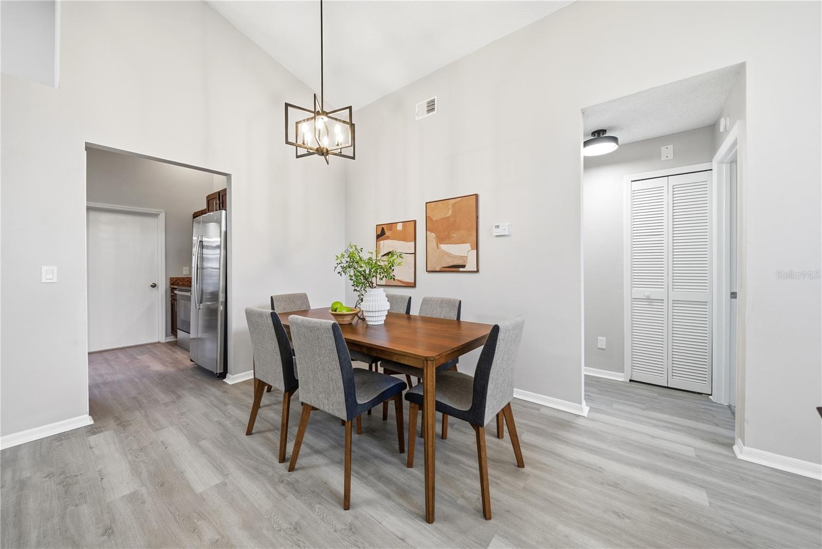 DAVENPORT LAKES PH O1 - Residential