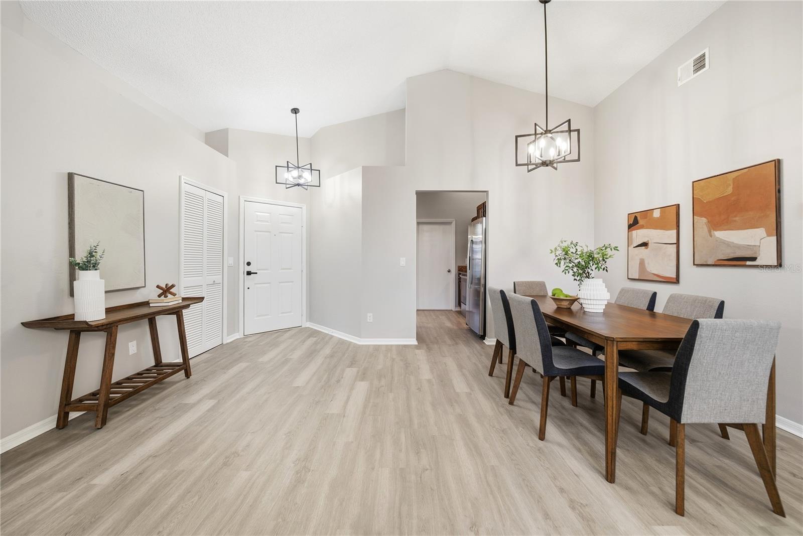 DAVENPORT LAKES PH O1 - Residential