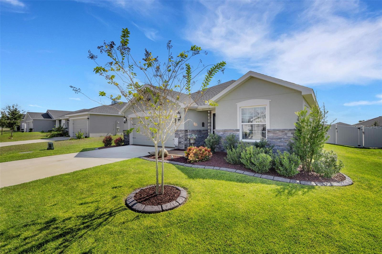 SCENIC BLUFF PH 2 - Residential