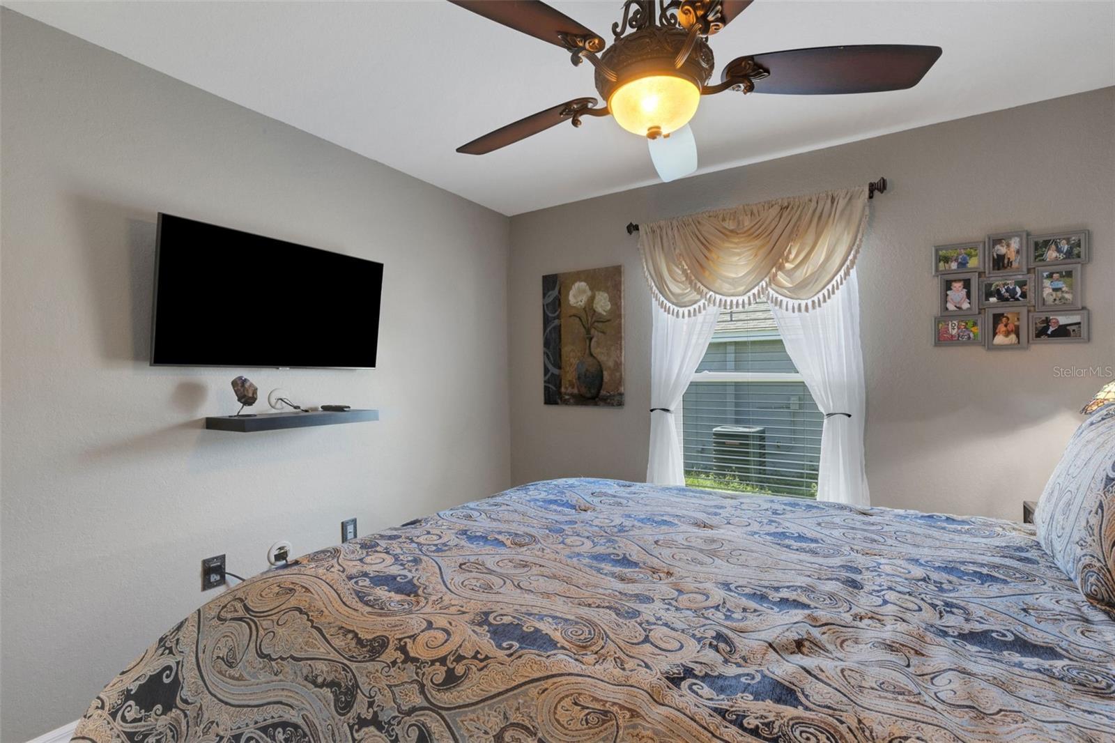 SCENIC BLUFF PH 2 - Residential