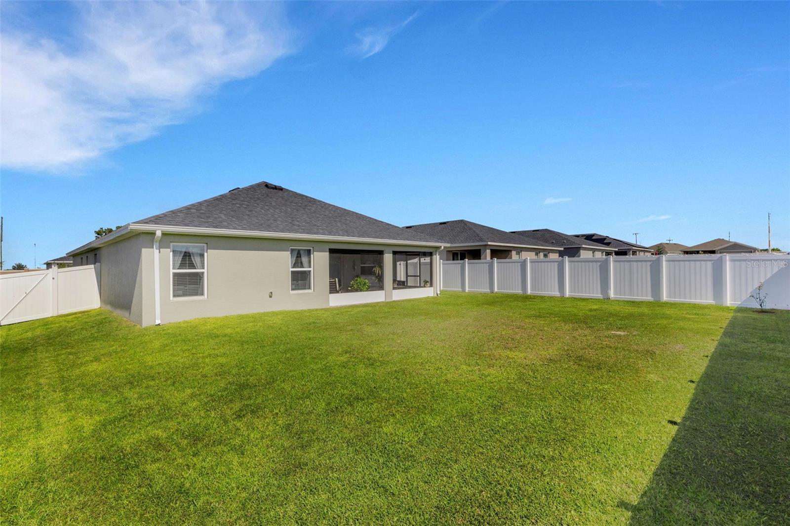 SCENIC BLUFF PH 2 - Residential