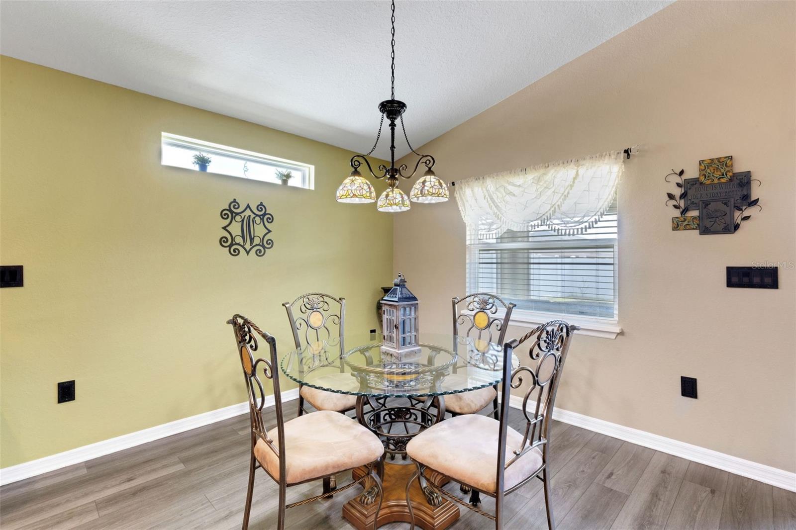 SCENIC BLUFF PH 2 - Residential