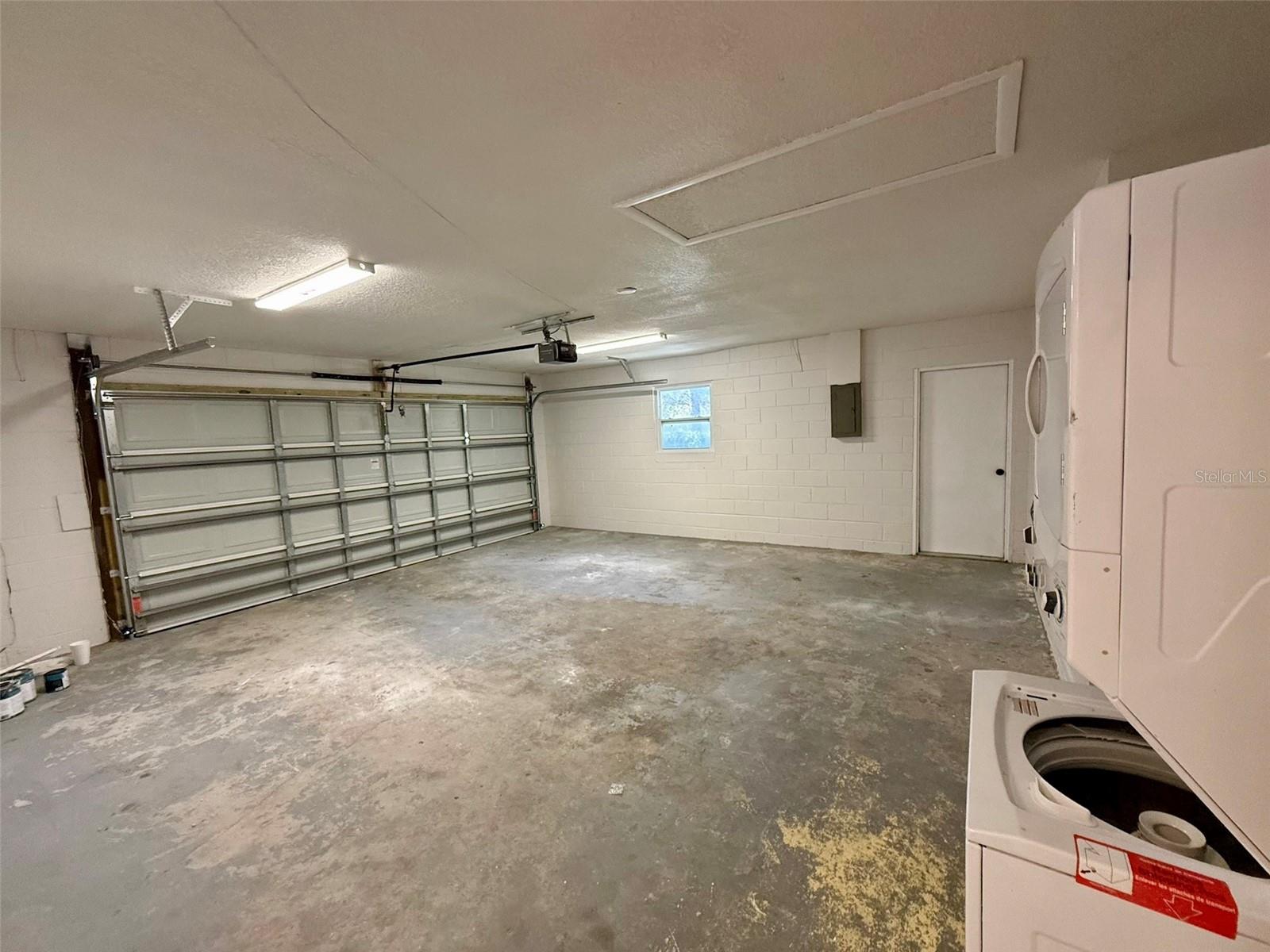 WEST ALTAMONTE HEIGHTS SEC 1 - Residential Lease