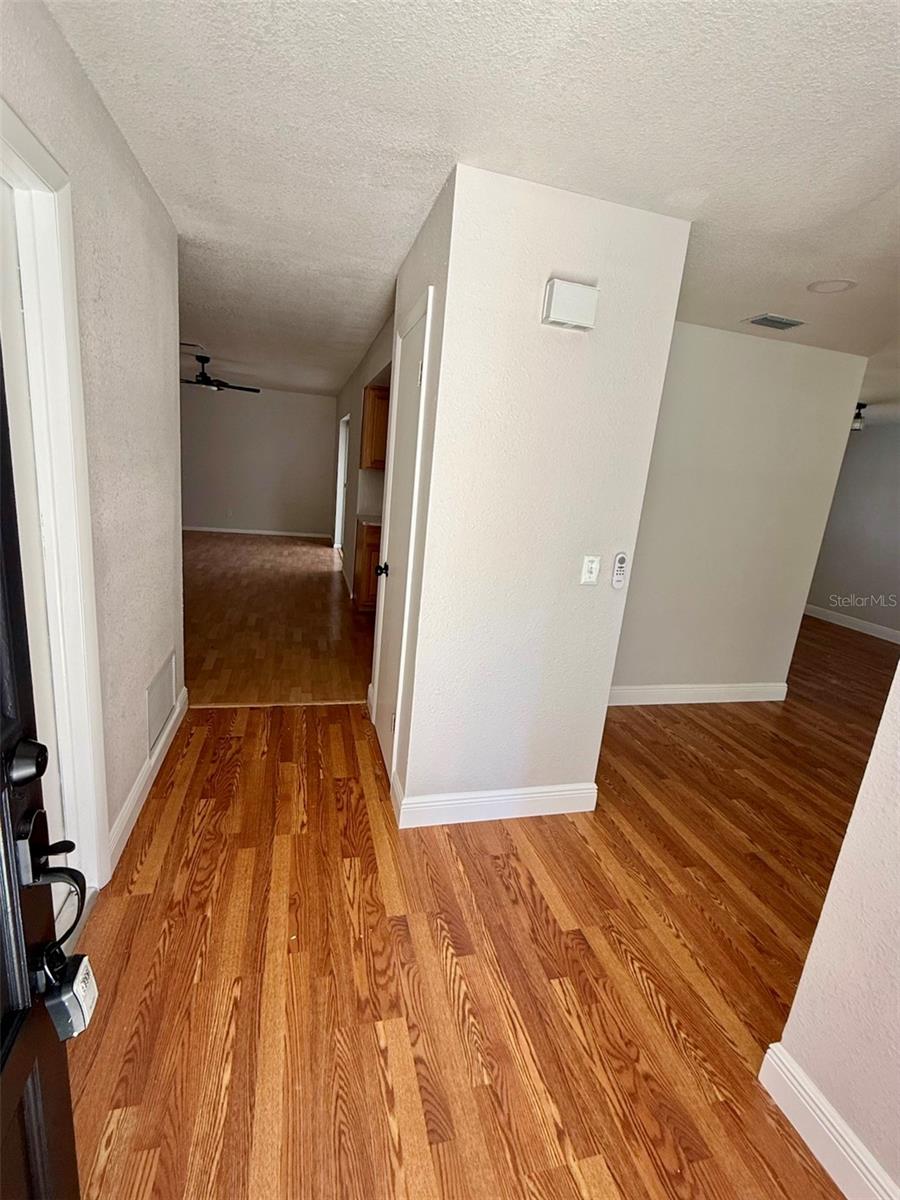 WEST ALTAMONTE HEIGHTS SEC 1 - Residential Lease