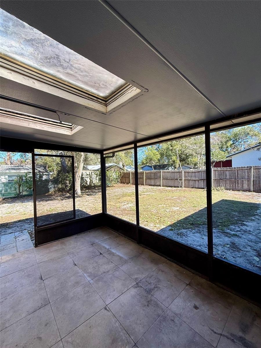 WEST ALTAMONTE HEIGHTS SEC 1 - Residential Lease