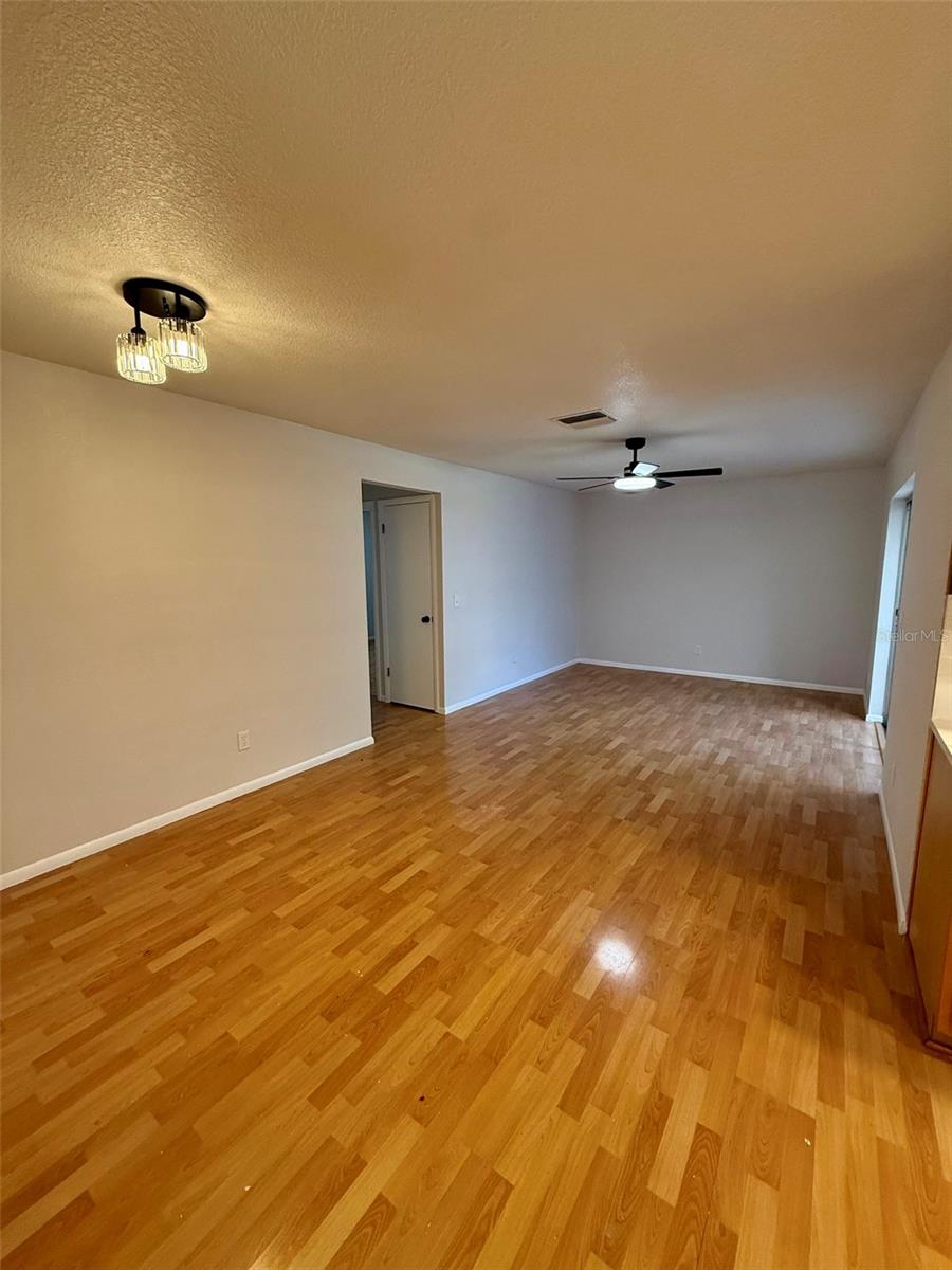 WEST ALTAMONTE HEIGHTS SEC 1 - Residential Lease