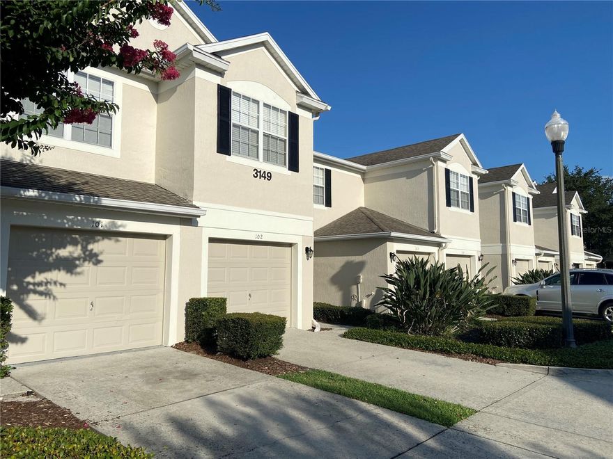 Beautiful 3 Bedroom / 2.5 Bathroom Townhome in Metrowest, Orlando with a great Lakeview. You will enjoy an open concept great room / dining room combo, great for entertaining. This property features a half bathroom on the first floor, screened lanai (patio) with a beautiful lake view. Also featured is a one-car garage and 2nd floor laundry with washer & dryer. A relaxing "residents only" swimming pool & fitness center. Conveniently located within minutes of Universal Studios, City Walk & Volcano Bay water park, nearby restaurants, shopping boutiques, grocery and Interstate 4. A GREAT PLACE TO CALL HOME!!!
