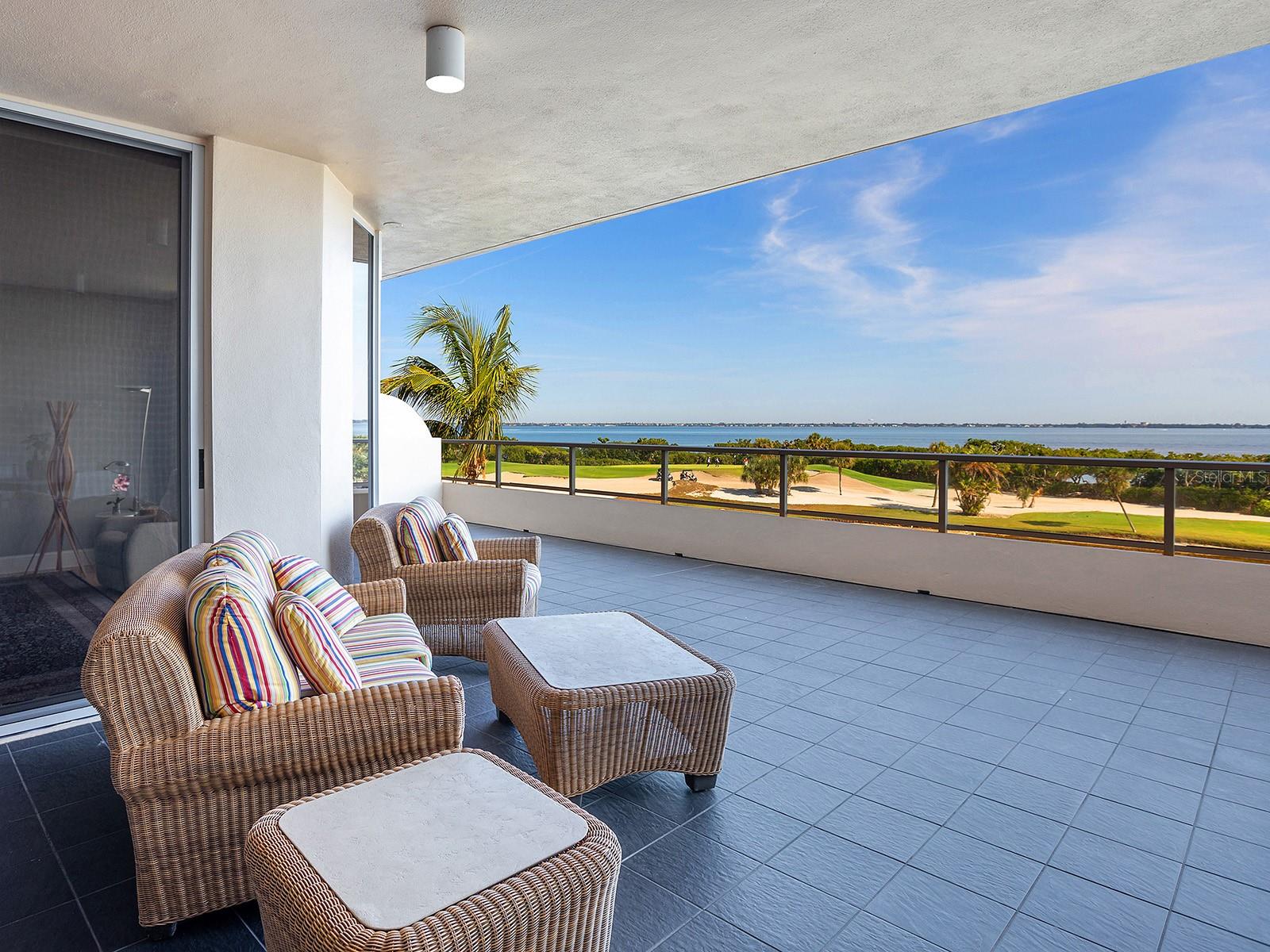 GRAND BAY 2 - Residential