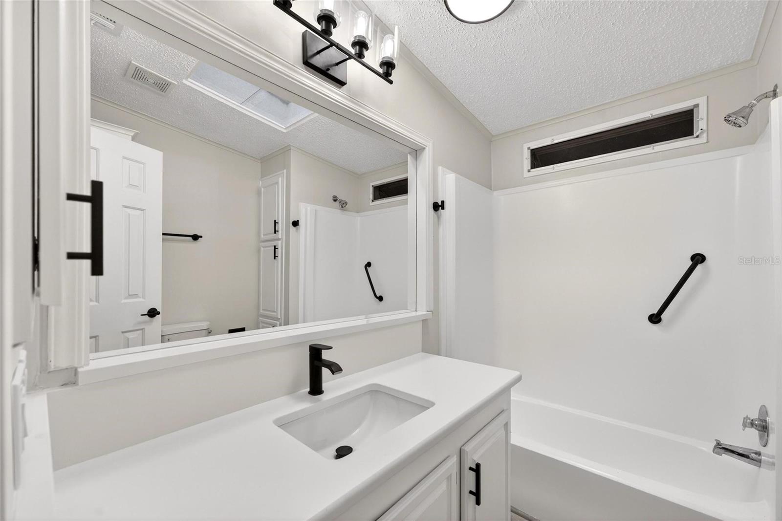 TAVARES FOX RUN MOBILE HOME - Residential