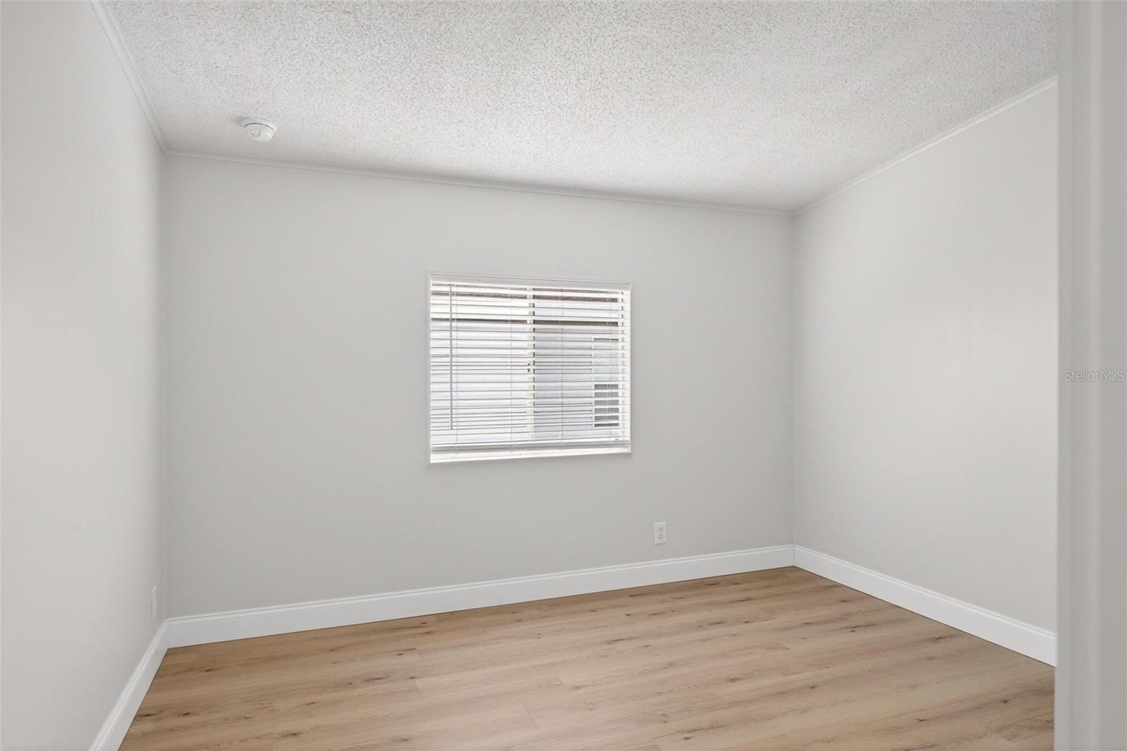 TAVARES FOX RUN MOBILE HOME - Residential