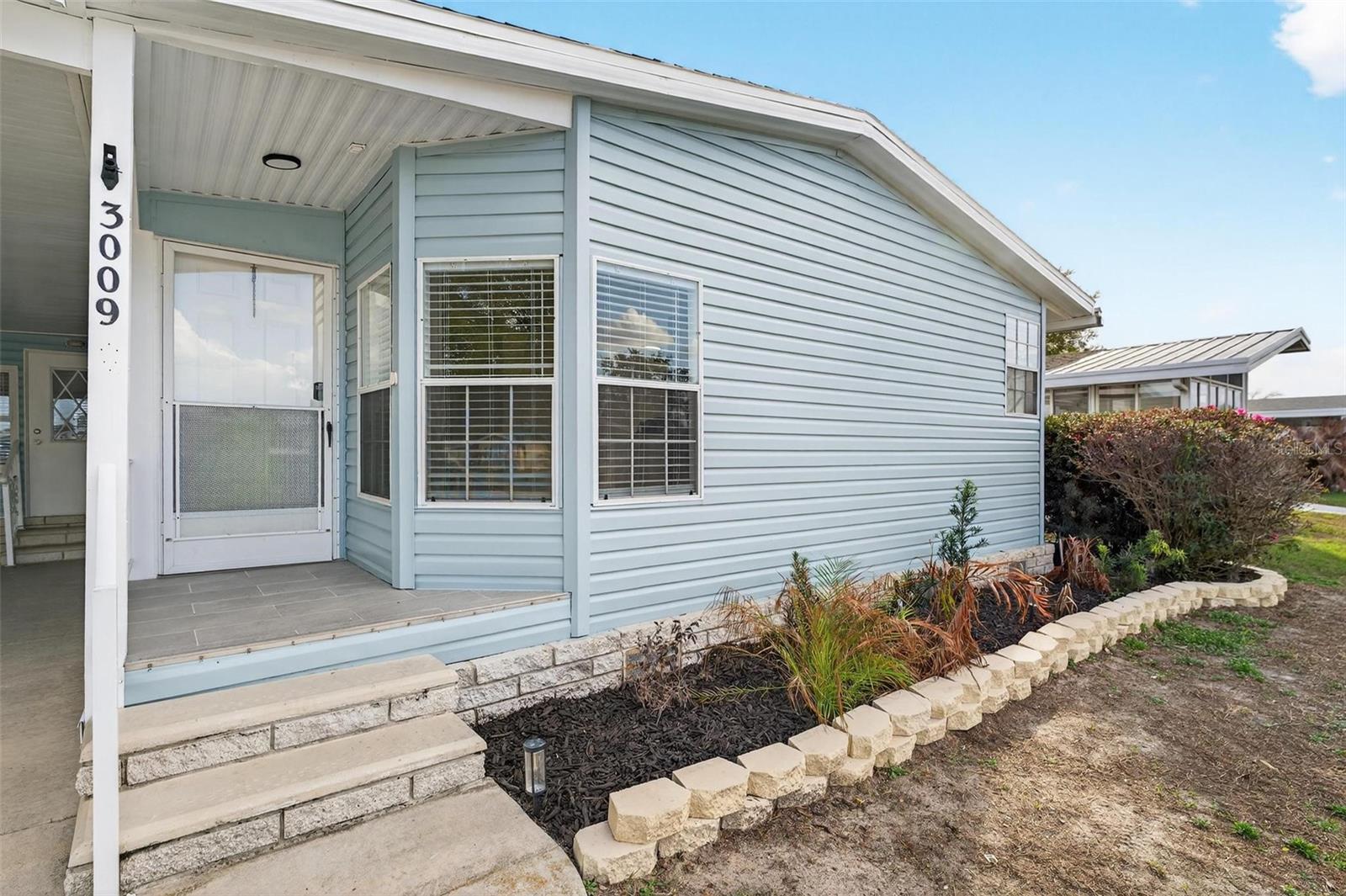 TAVARES FOX RUN MOBILE HOME - Residential