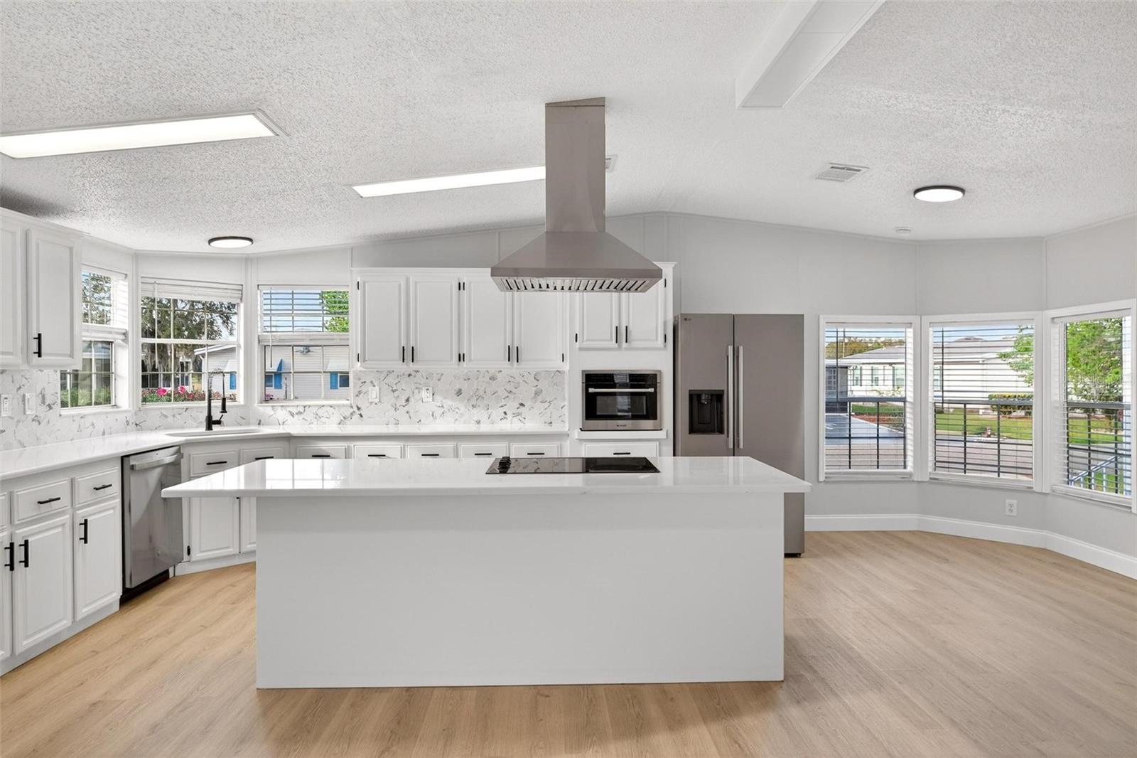 TAVARES FOX RUN MOBILE HOME - Residential