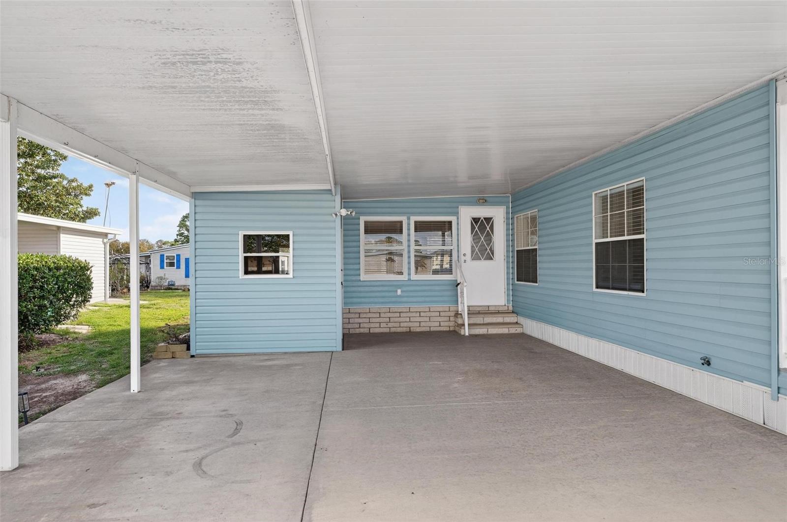 TAVARES FOX RUN MOBILE HOME - Residential