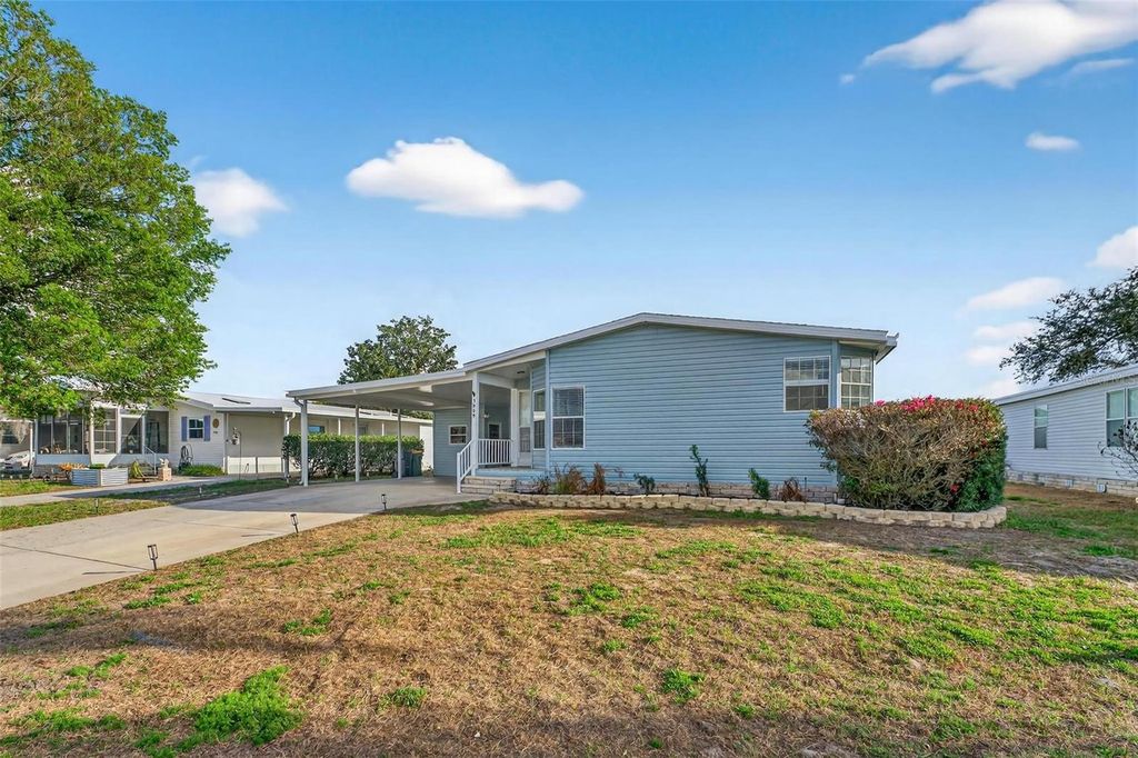 Photo of 3009 Manatee Road, Tavares, FL 32778 (MLS # O6387074)