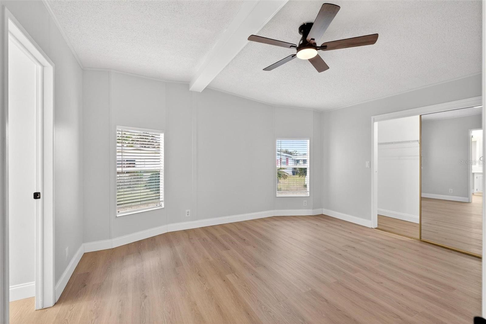 TAVARES FOX RUN MOBILE HOME - Residential