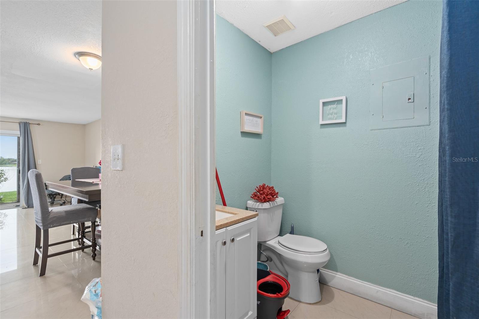 214 MAJORS LANE B