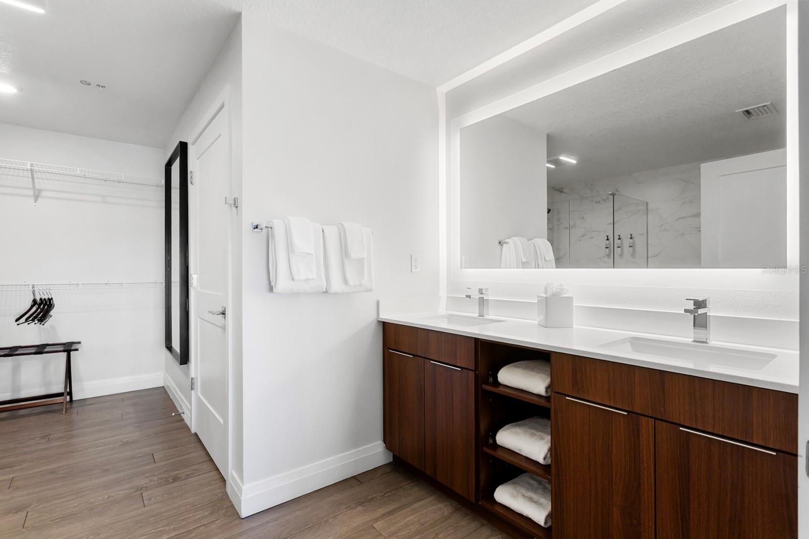 GROVE RESIDENCE & SPA HOTEL CONDO II - Residential