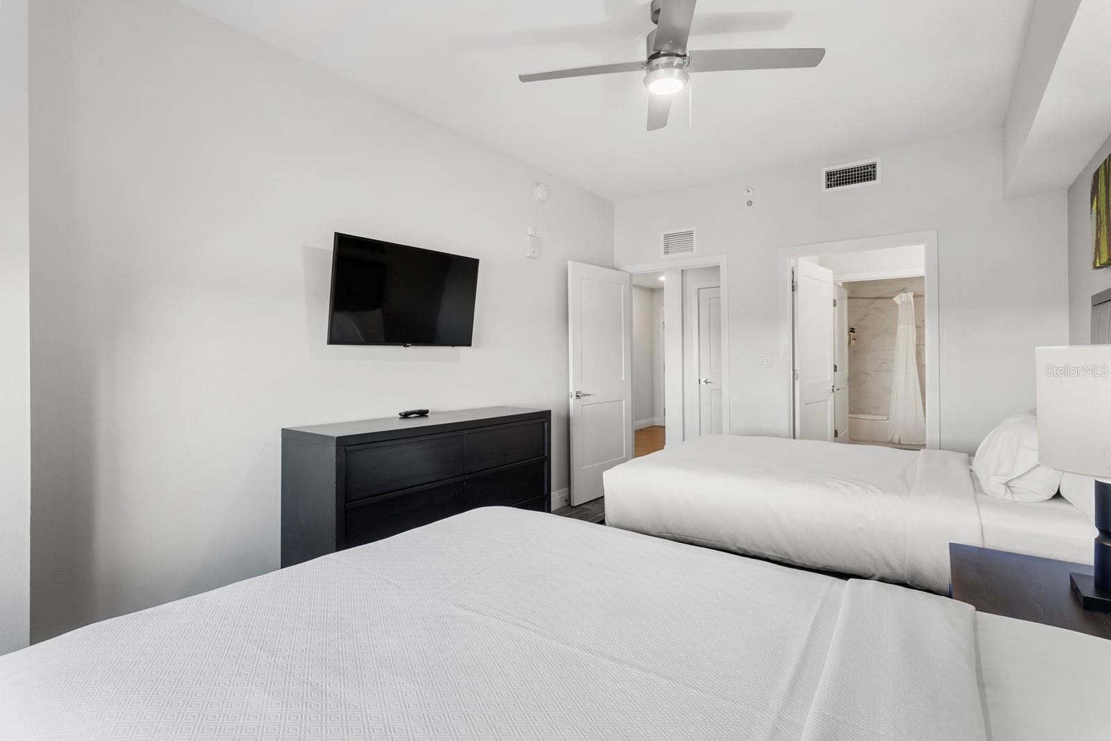 GROVE RESIDENCE & SPA HOTEL CONDO II - Residential