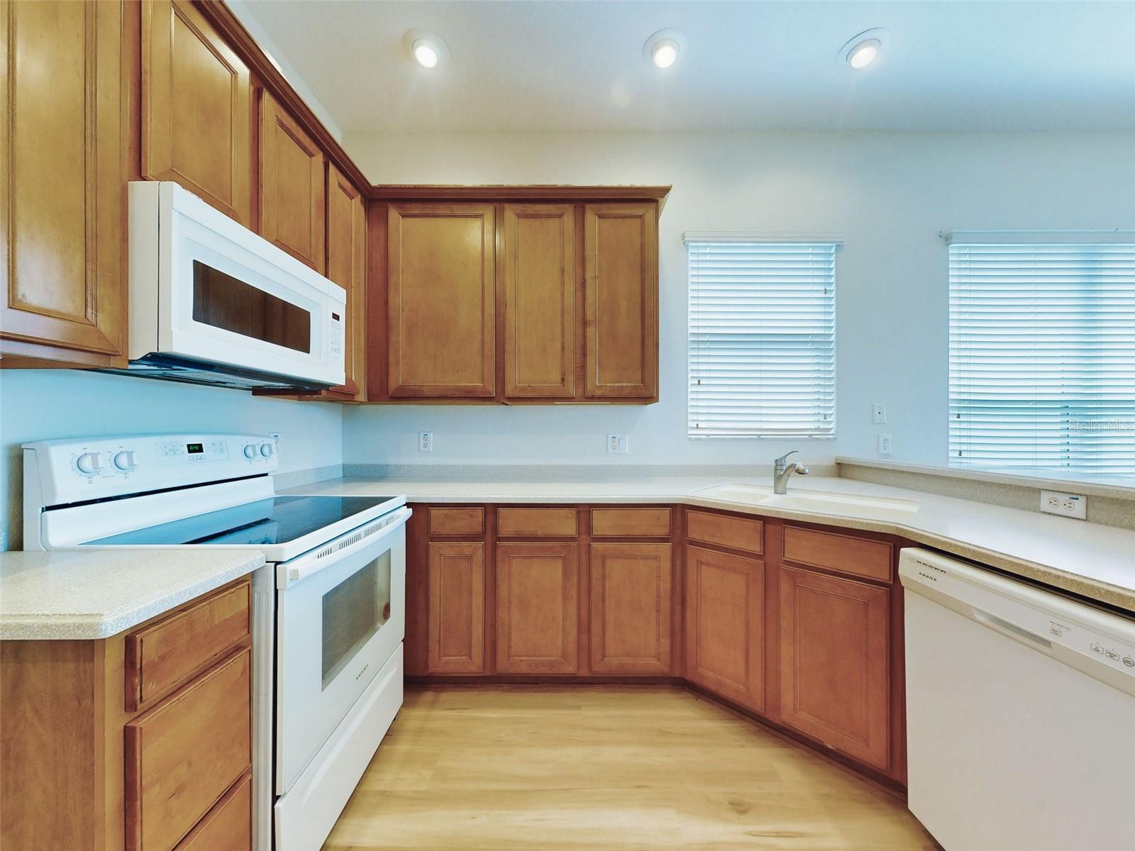 OVERLOOK OF STONECREST - Residential