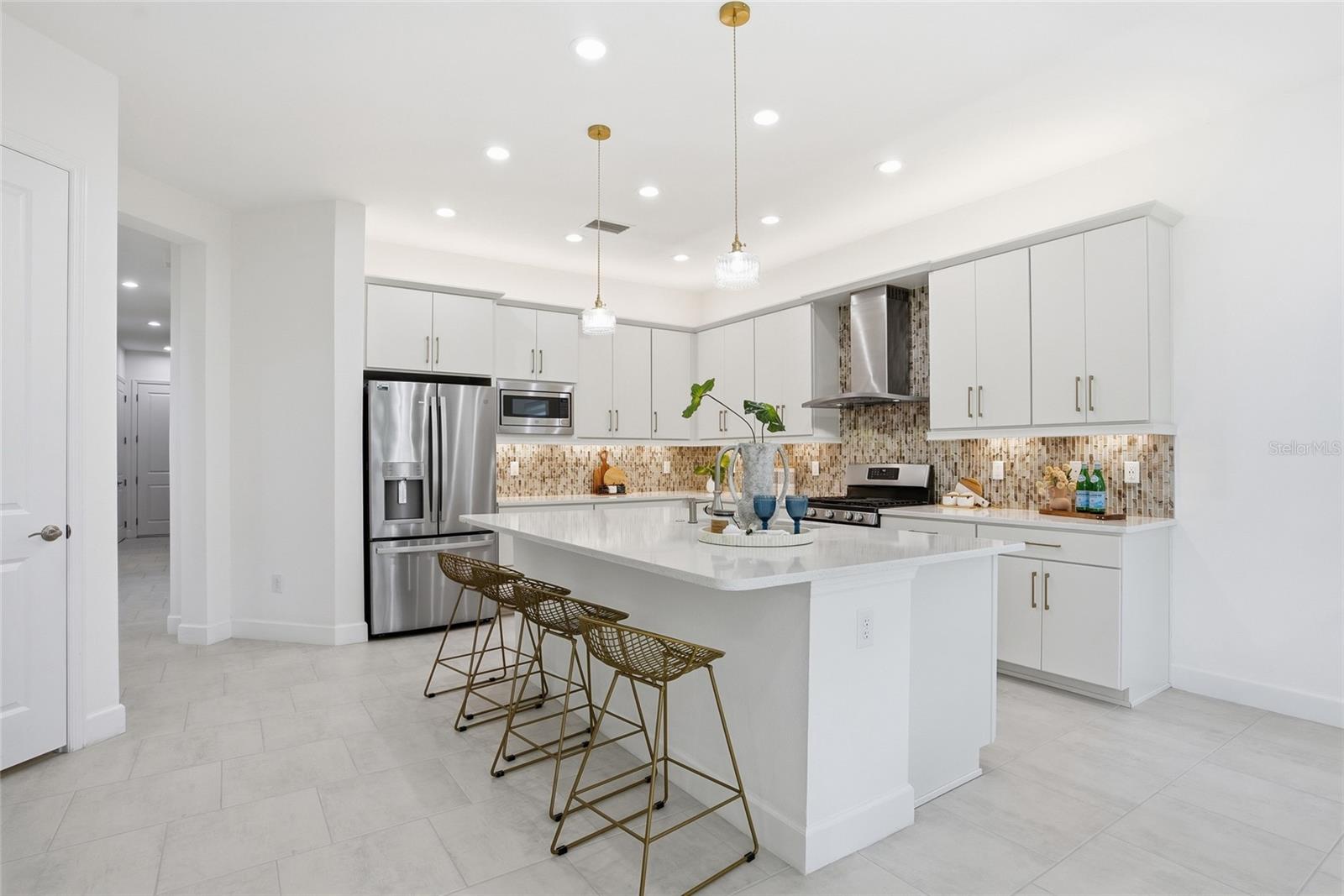 WINDING RIDGE - Residential