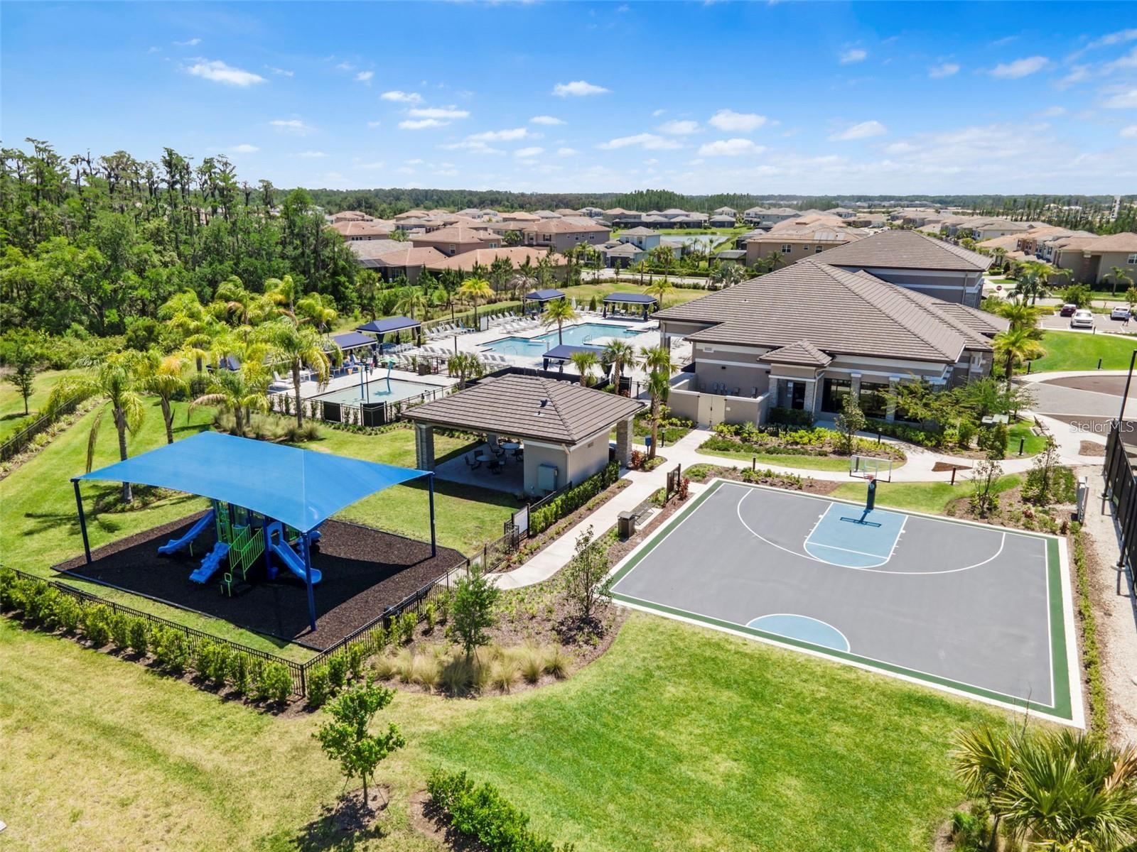 WINDING RIDGE - Residential