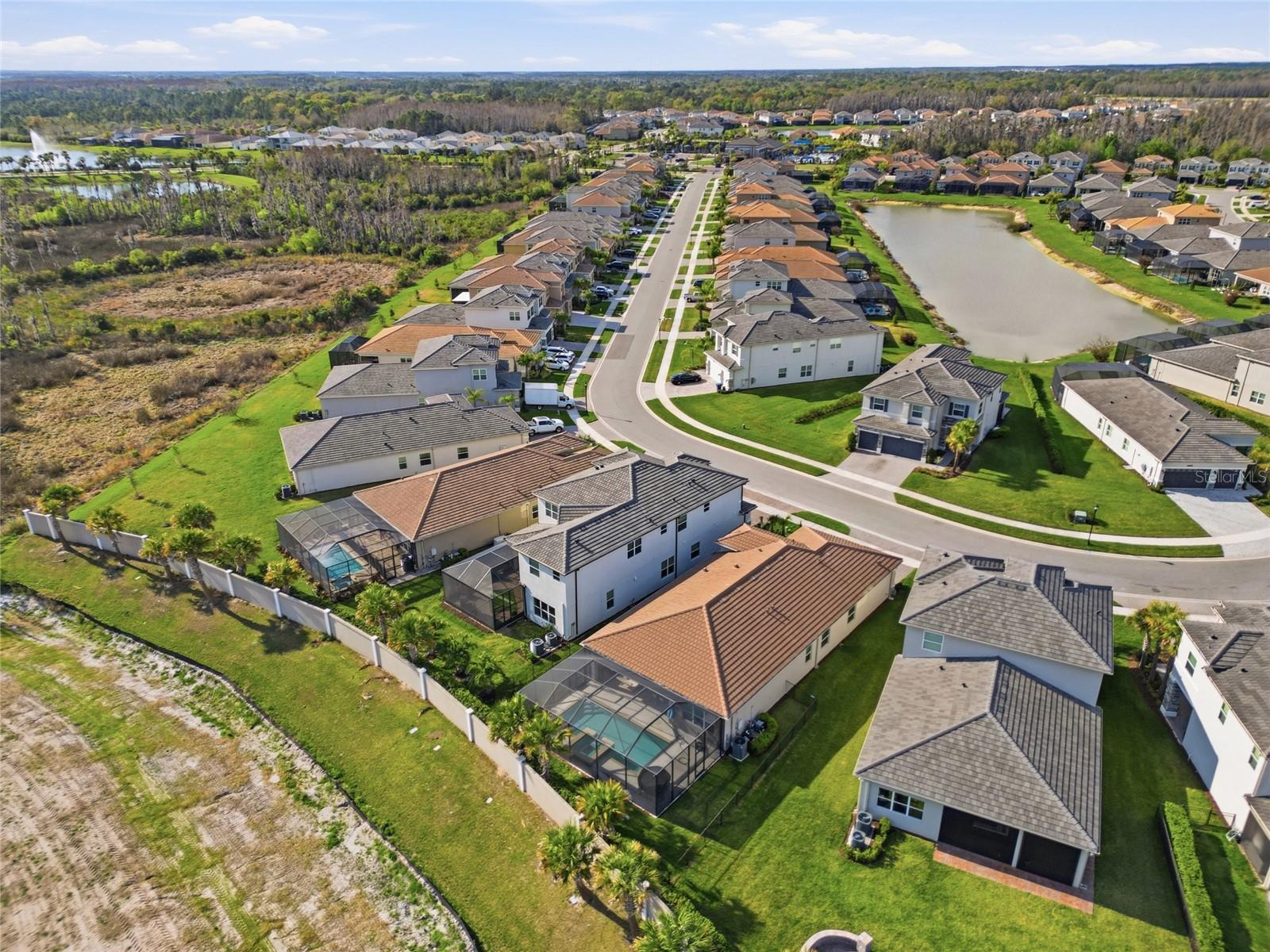 WINDING RIDGE - Residential