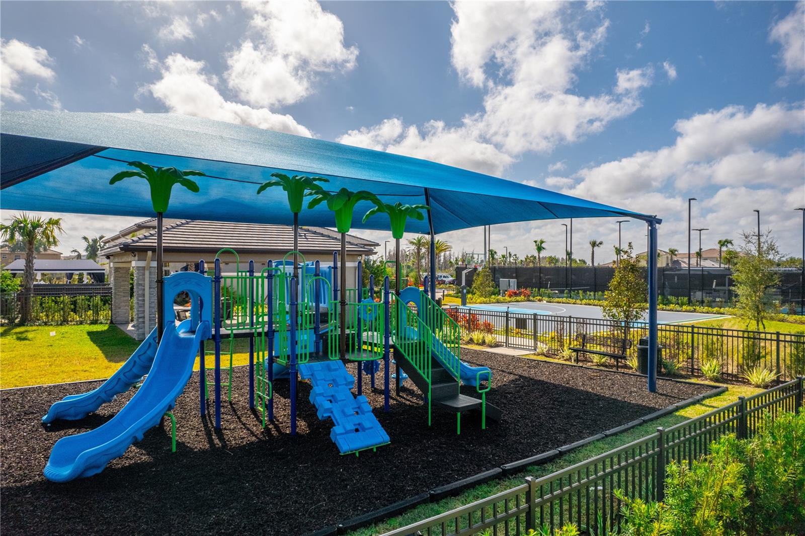 WINDING RIDGE - Residential