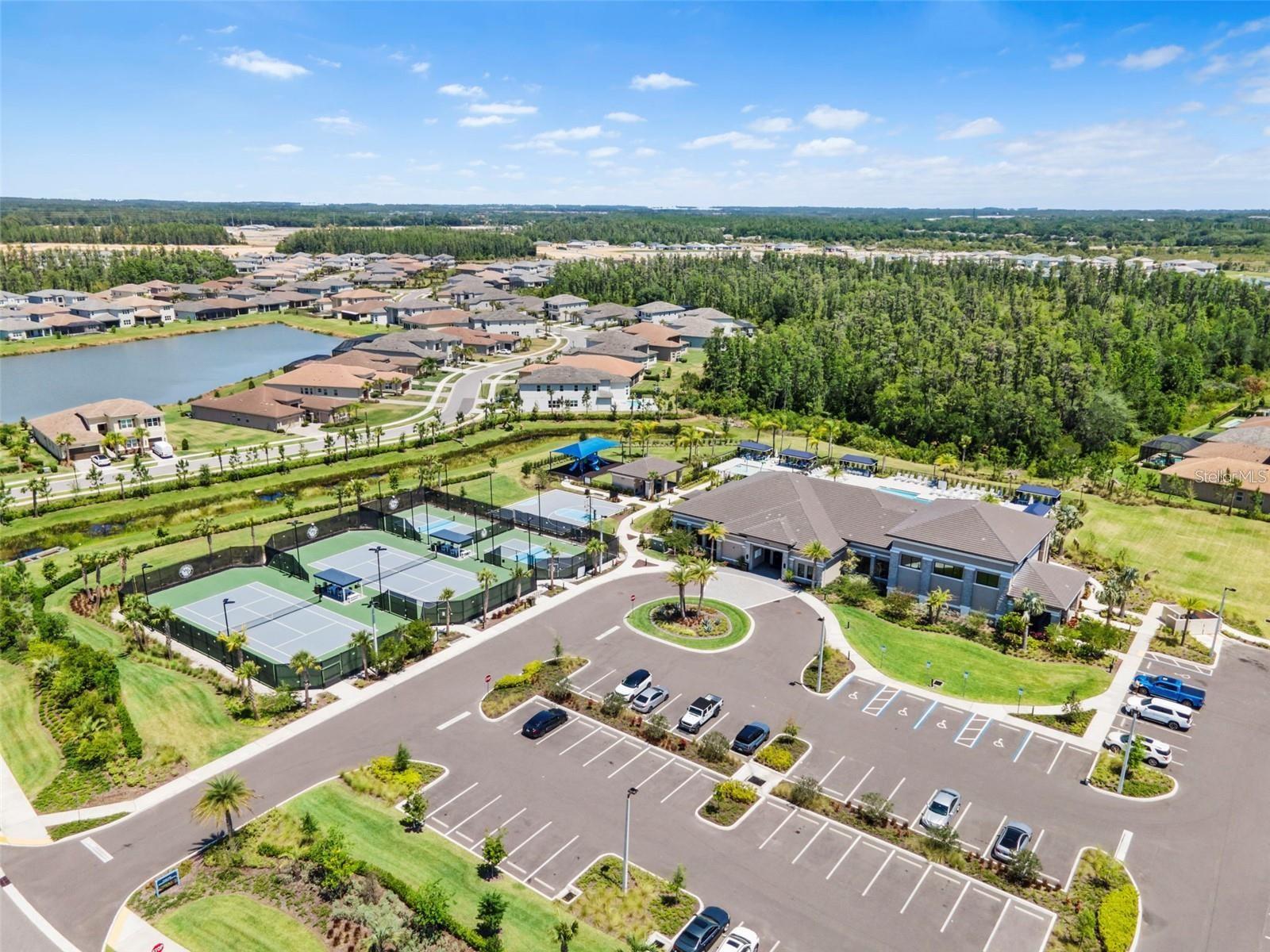 WINDING RIDGE - Residential