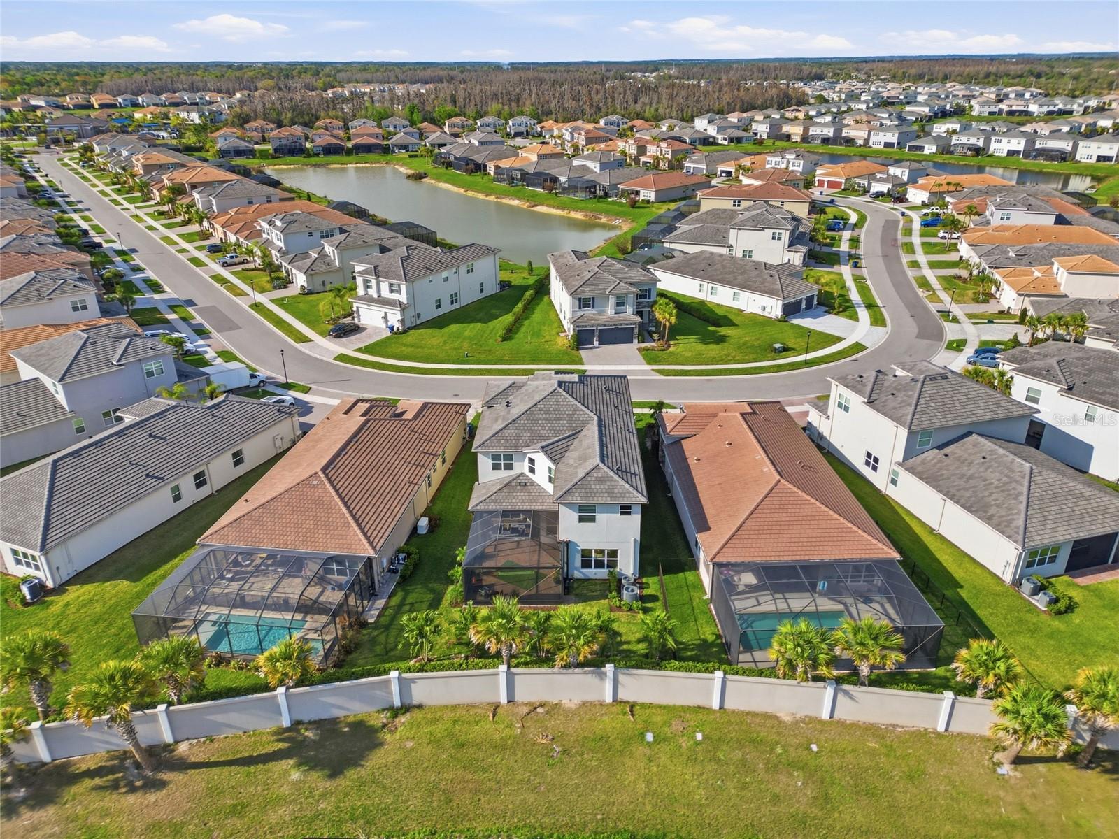 WINDING RIDGE - Residential
