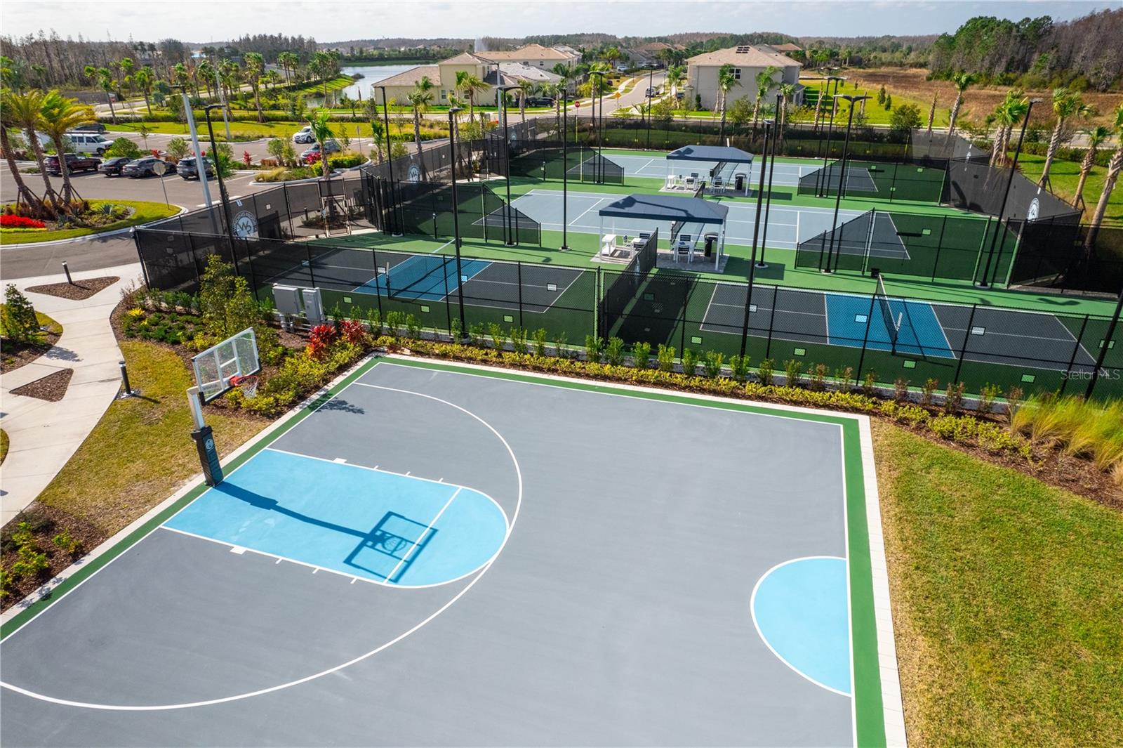 WINDING RIDGE - Residential