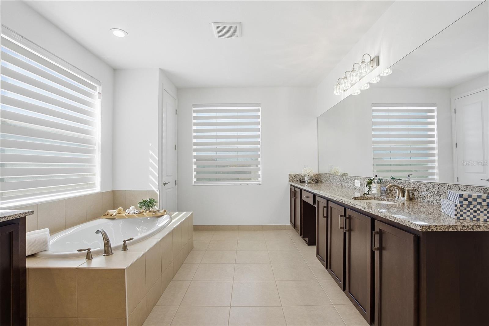 WINDING RIDGE - Residential