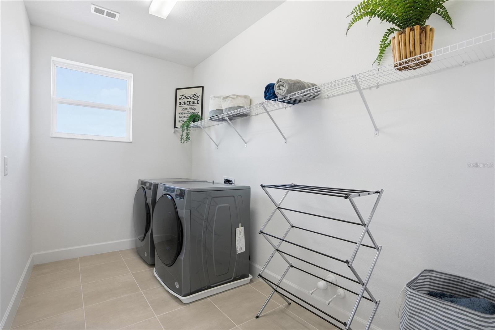 WINDING RIDGE - Residential