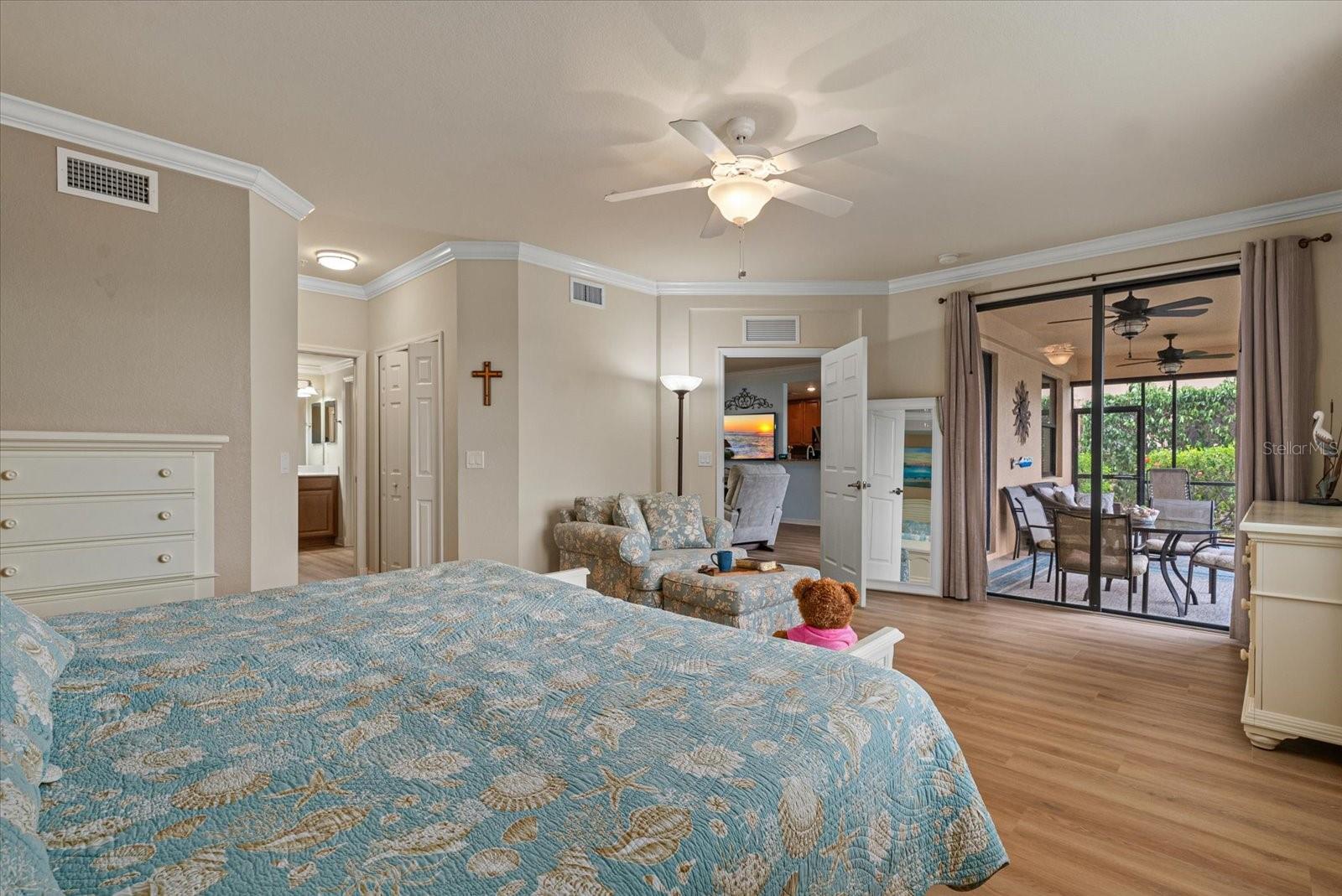 COACH HOMES 1 AT GRAN PARADISO - Residential