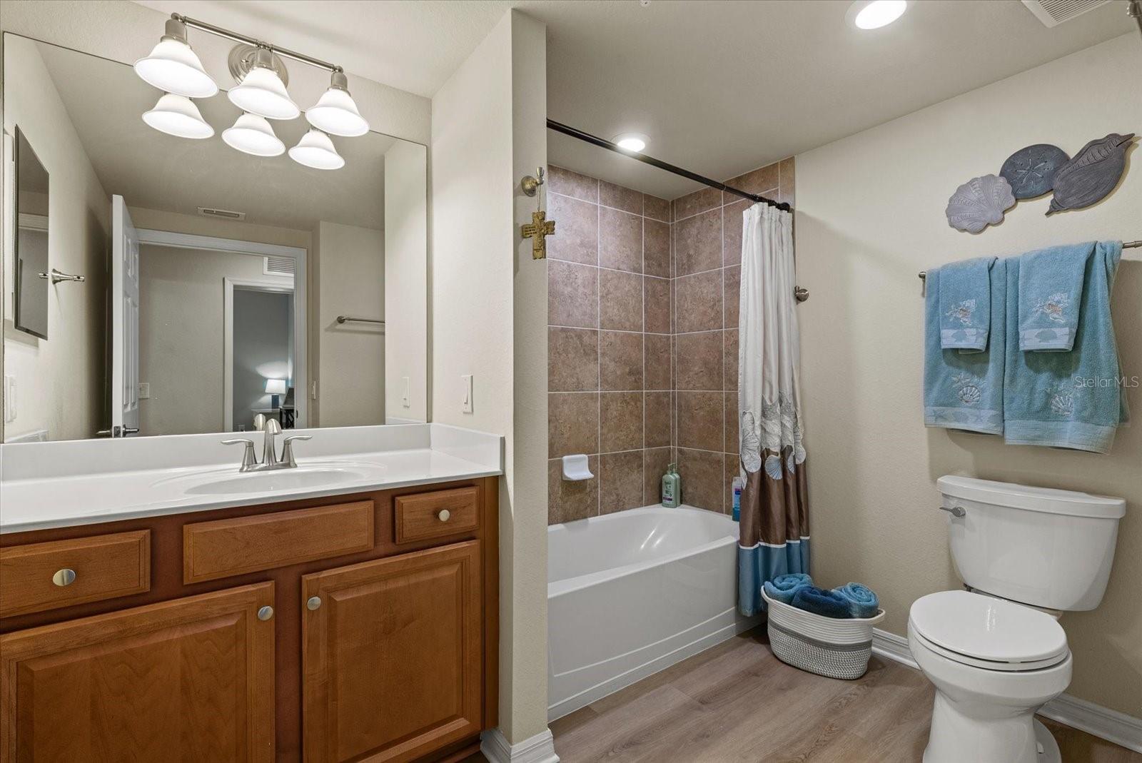 COACH HOMES 1 AT GRAN PARADISO - Residential