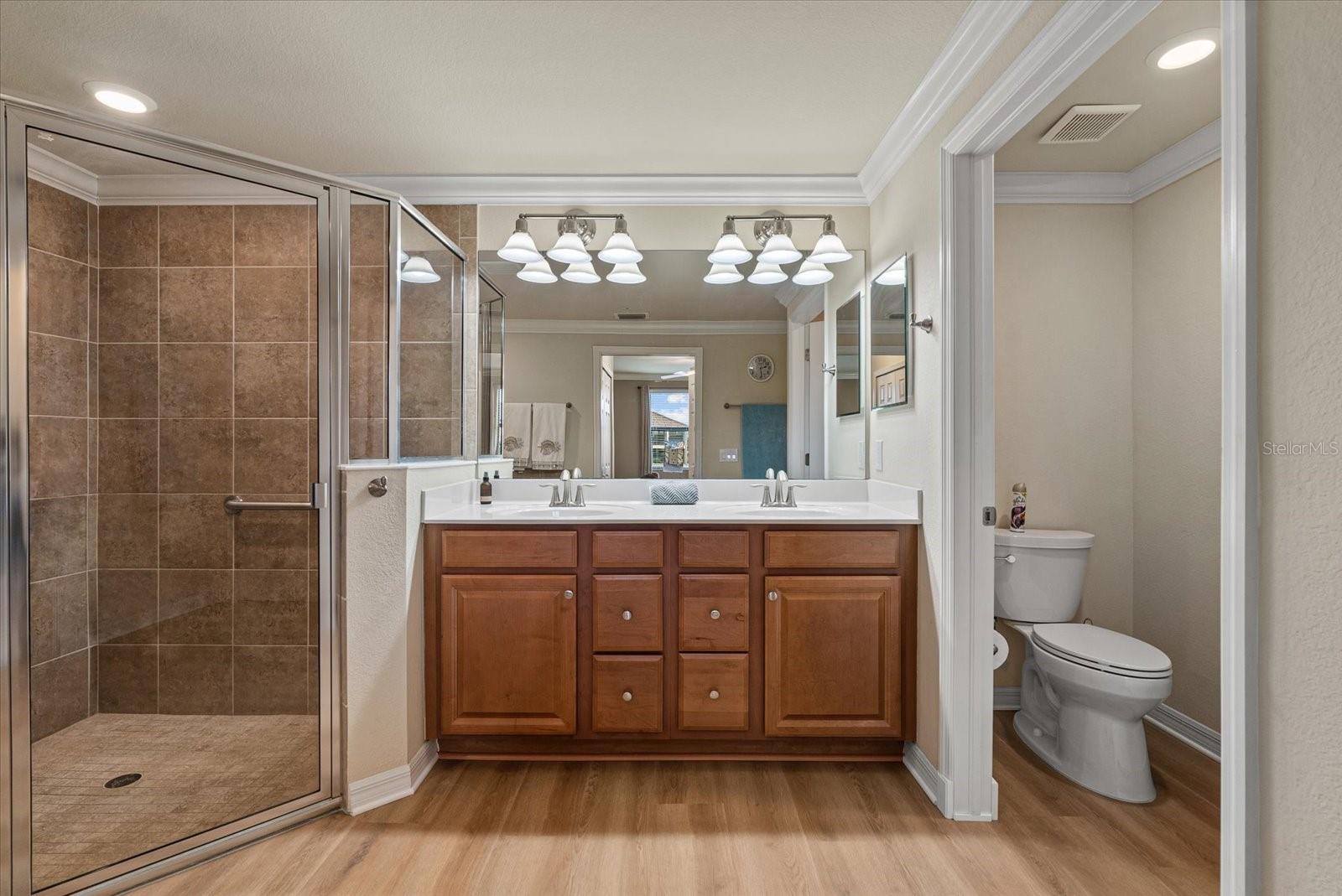 COACH HOMES 1 AT GRAN PARADISO - Residential