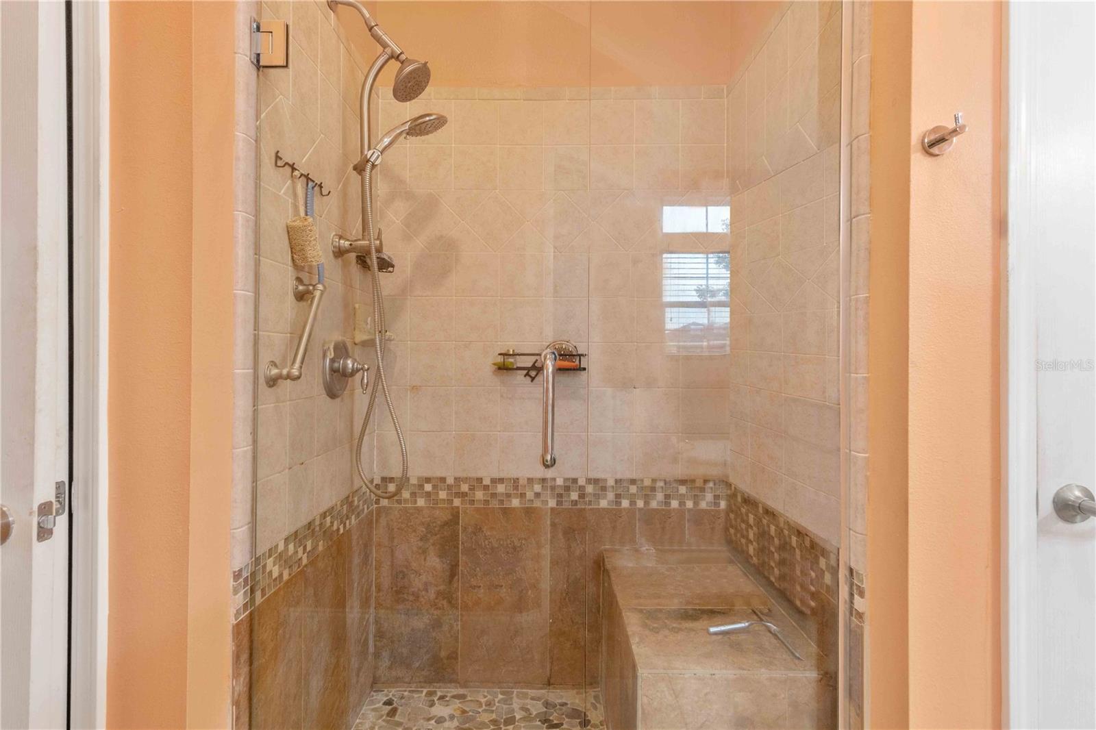 RIO VILLA LAKES - Residential