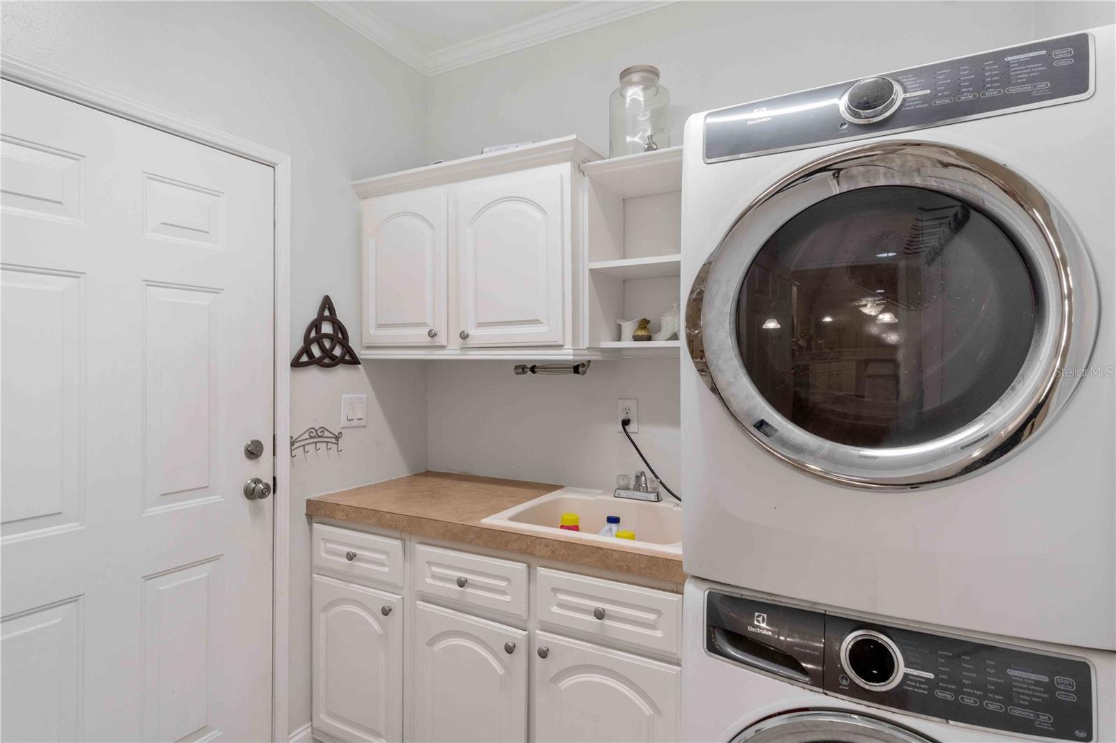 RIO VILLA LAKES - Residential